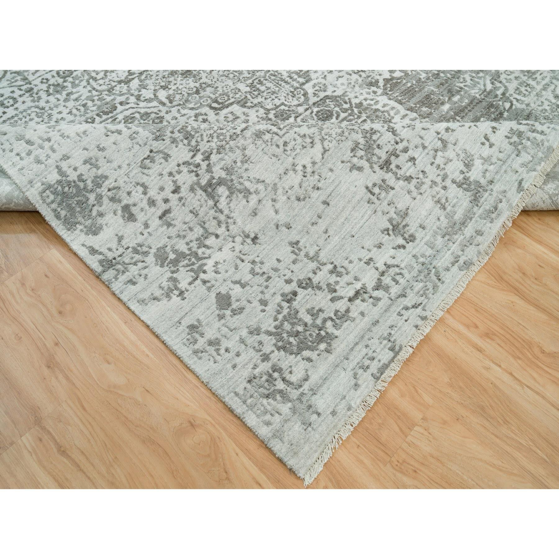 Seta Tappeto orientale in lana e seta Goose Gray Persian Design Annodato a mano 8'11
