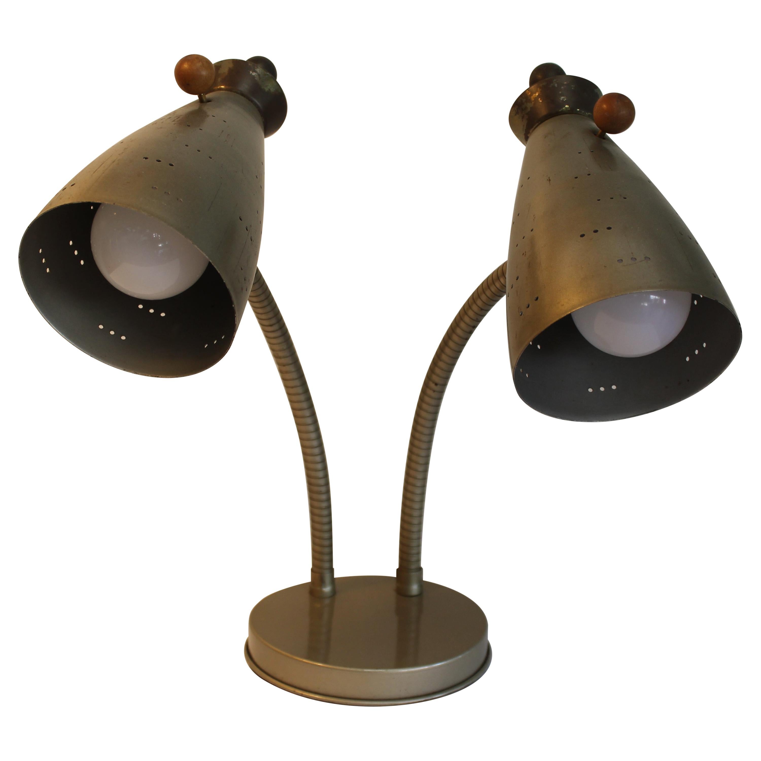 Lampe de table à col d'oie  en vente