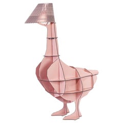 Lampe de chevet rose avec abat-jour pivotant, fabriqué en France