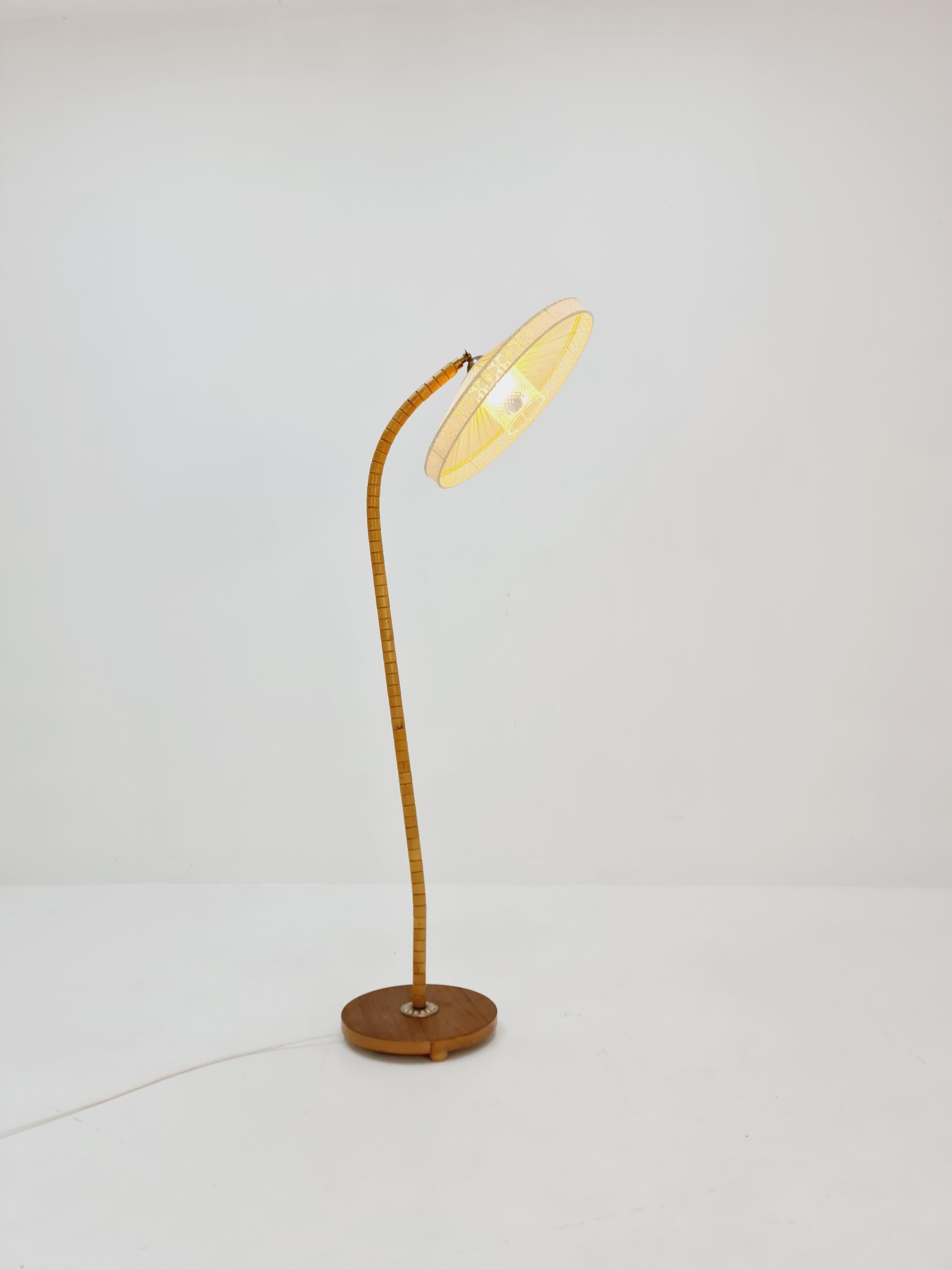 Gooseneck floor lamp in teak and beech with glass and fabric  shade by Marksljöd For Sale 3