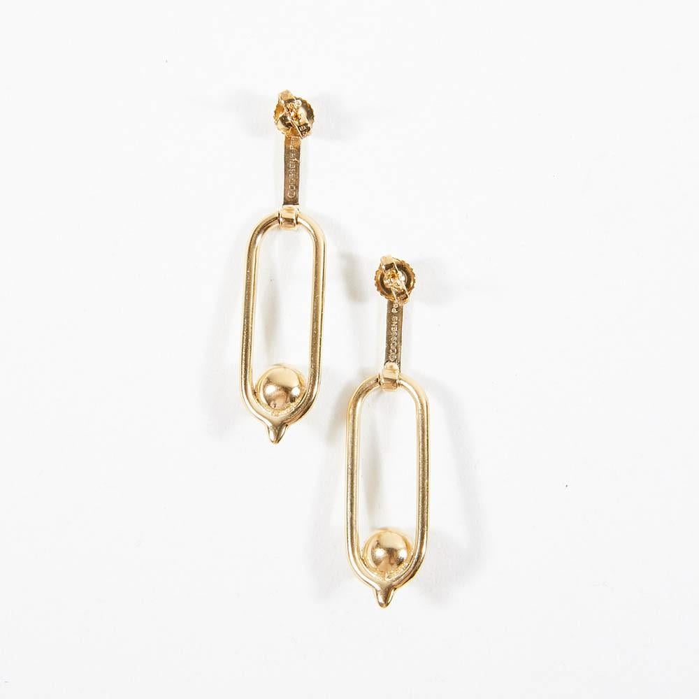 Never worn and sold out earrings, done in a light material: brass soaked in a 24-carat gold bath. Light to wear. In mint condition. Measurements : 4,5 cm x 1 cm. Will be delivered in a new, non-original dust bag. 