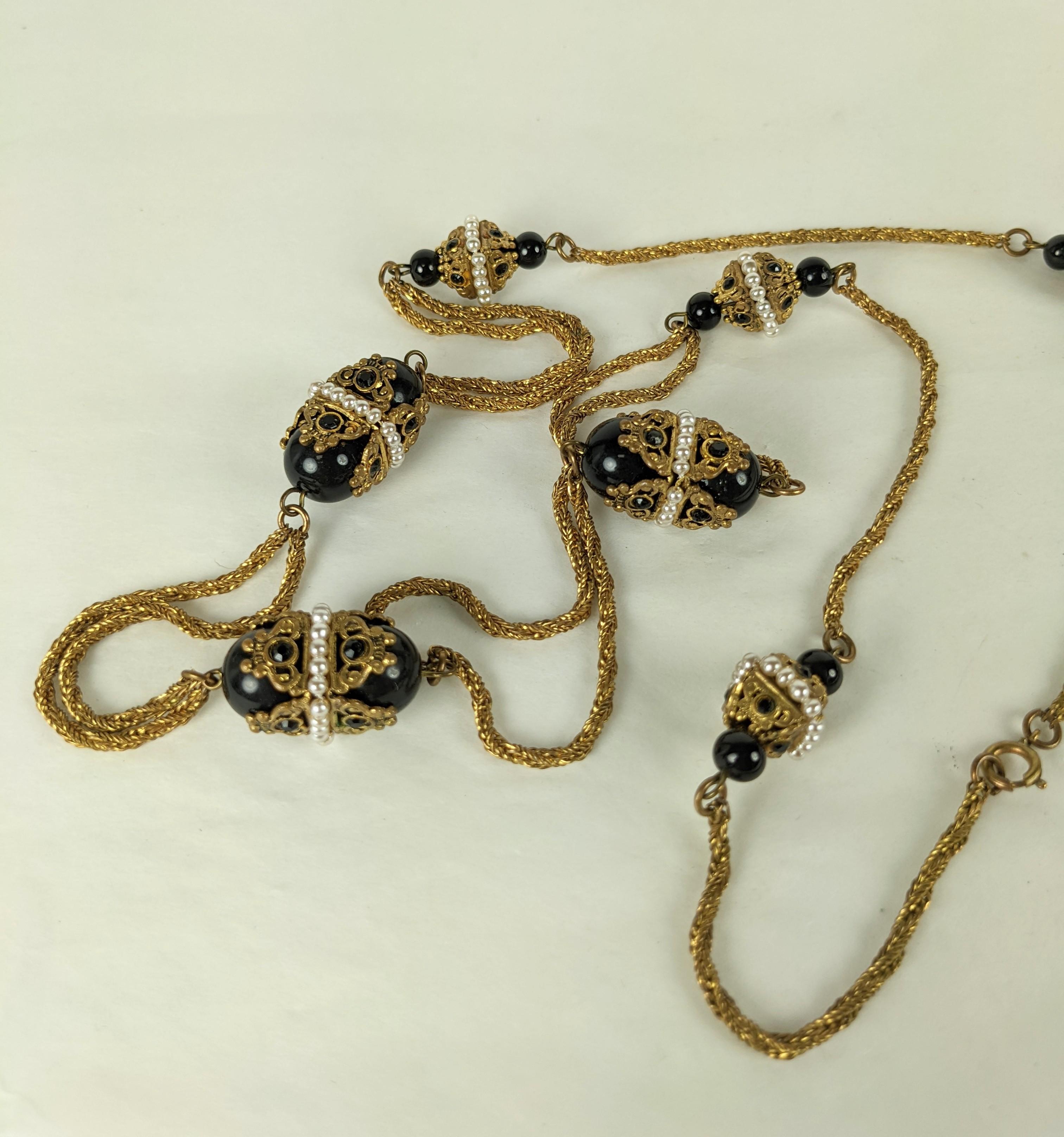 Goossens für Chanel Byzantinische Jet- und Kunstperlen-Sautoir-Halskette im Angebot 3