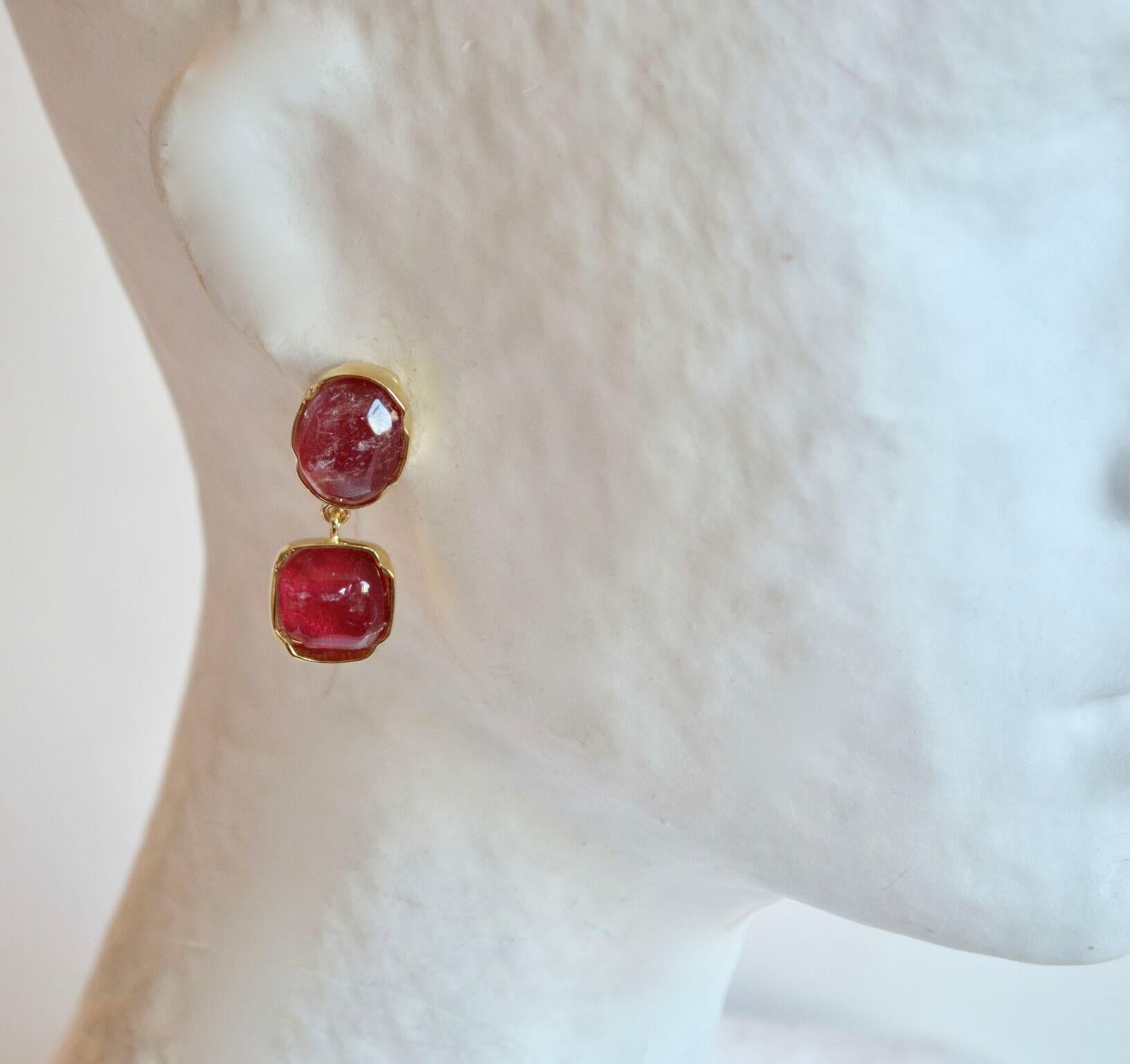 Hand painted rock crystal clip earrings in berry color from Goossens Paris. 

1.5