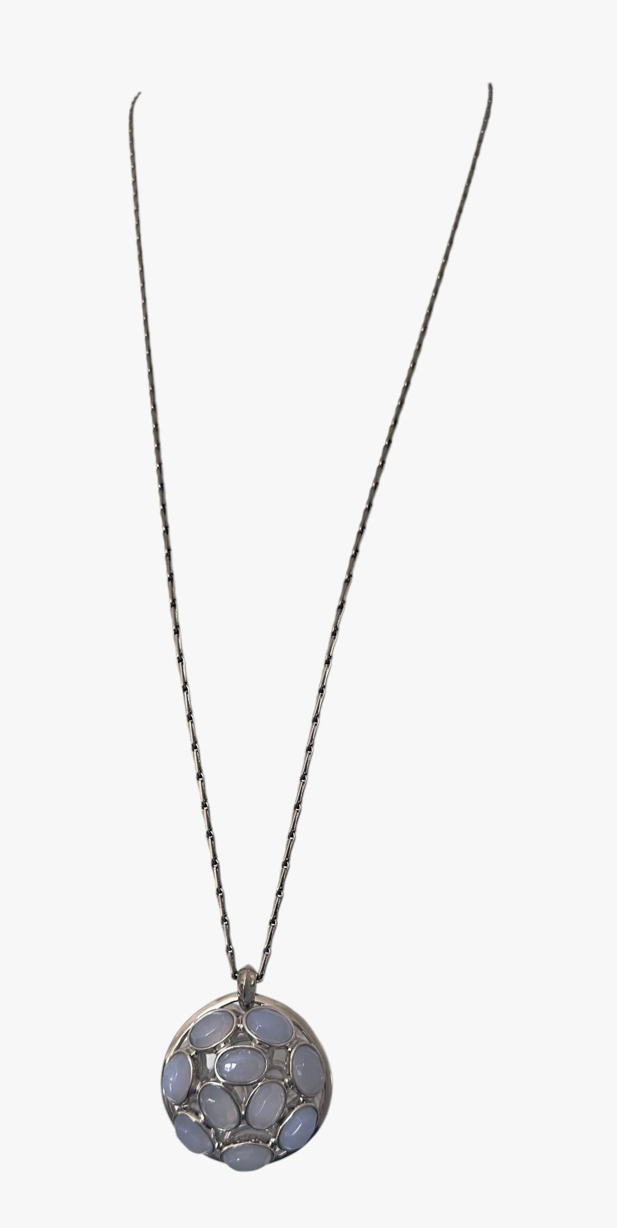 Collana con medaglia in calcedonio e rutenio Goossens Paris in vendita 4