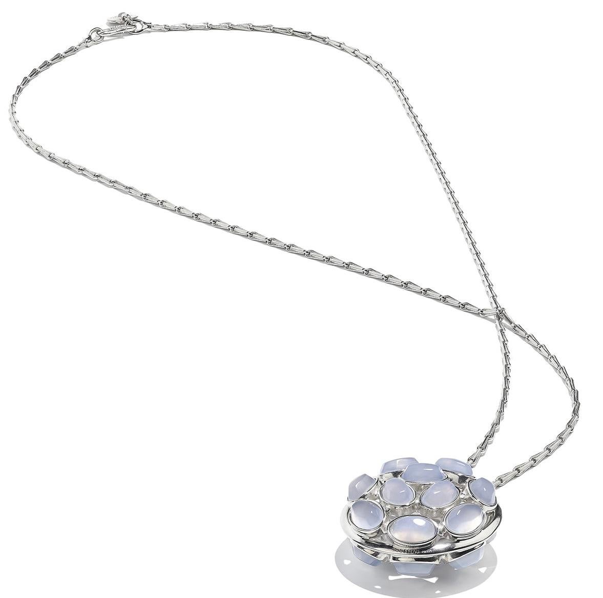 Collana con medaglia in calcedonio e rutenio Goossens Paris in vendita 6
