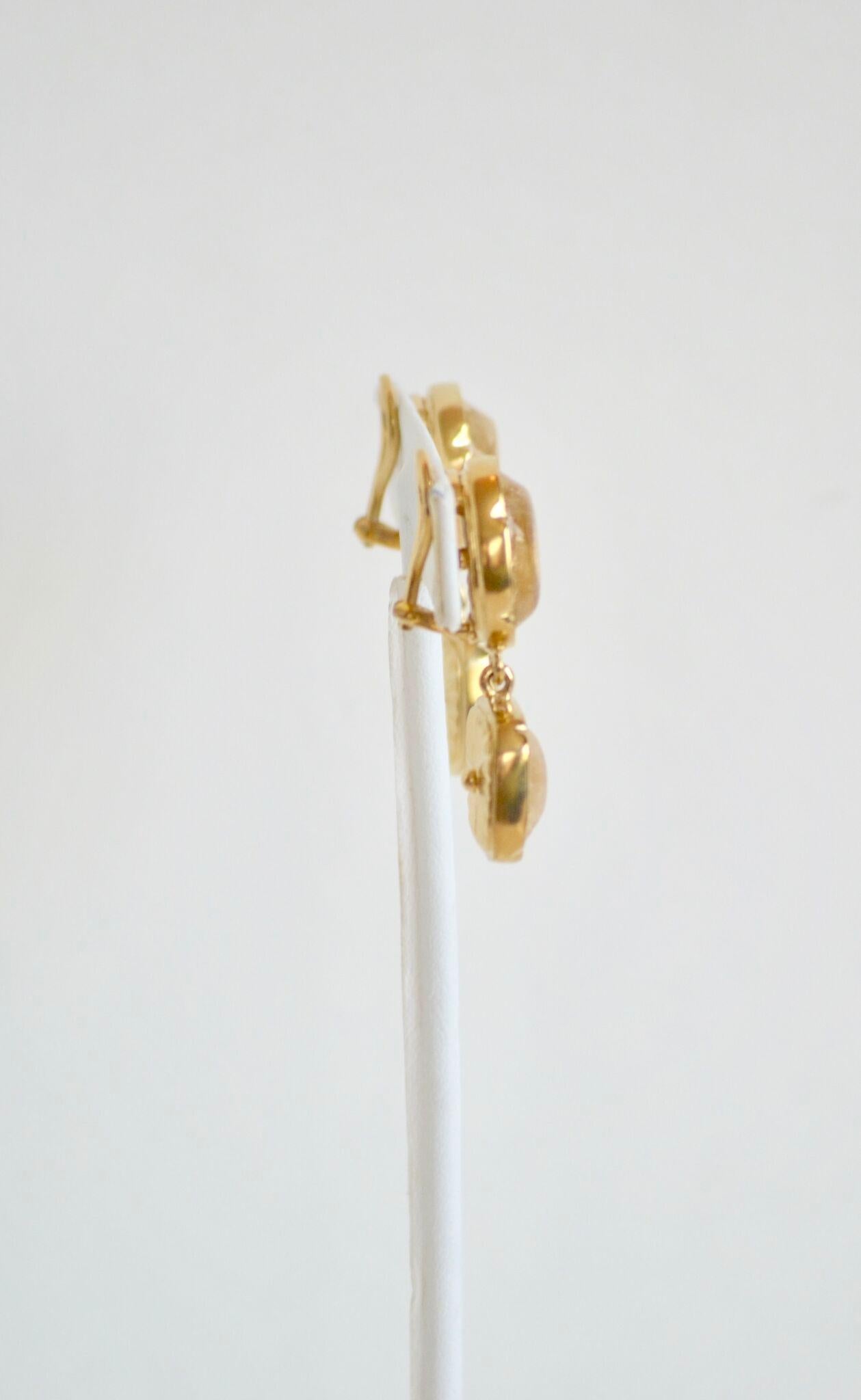 Moderne Goossens Paris Boucles d'oreilles clip en cristal de roche clair en vente