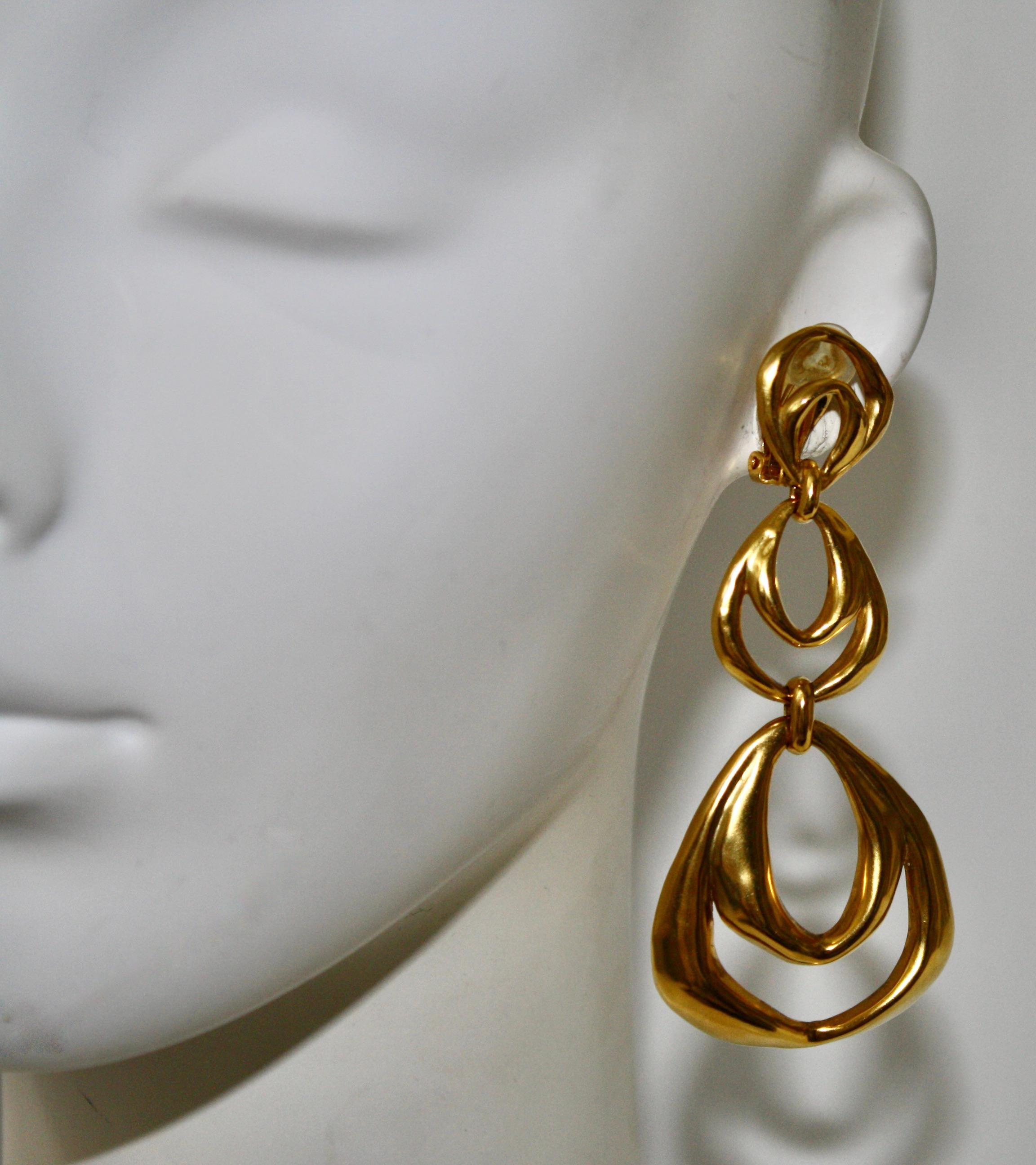 Goossens Paris Gilded Bronze Drop Earrings  In New Condition For Sale In Virginia Beach, VA