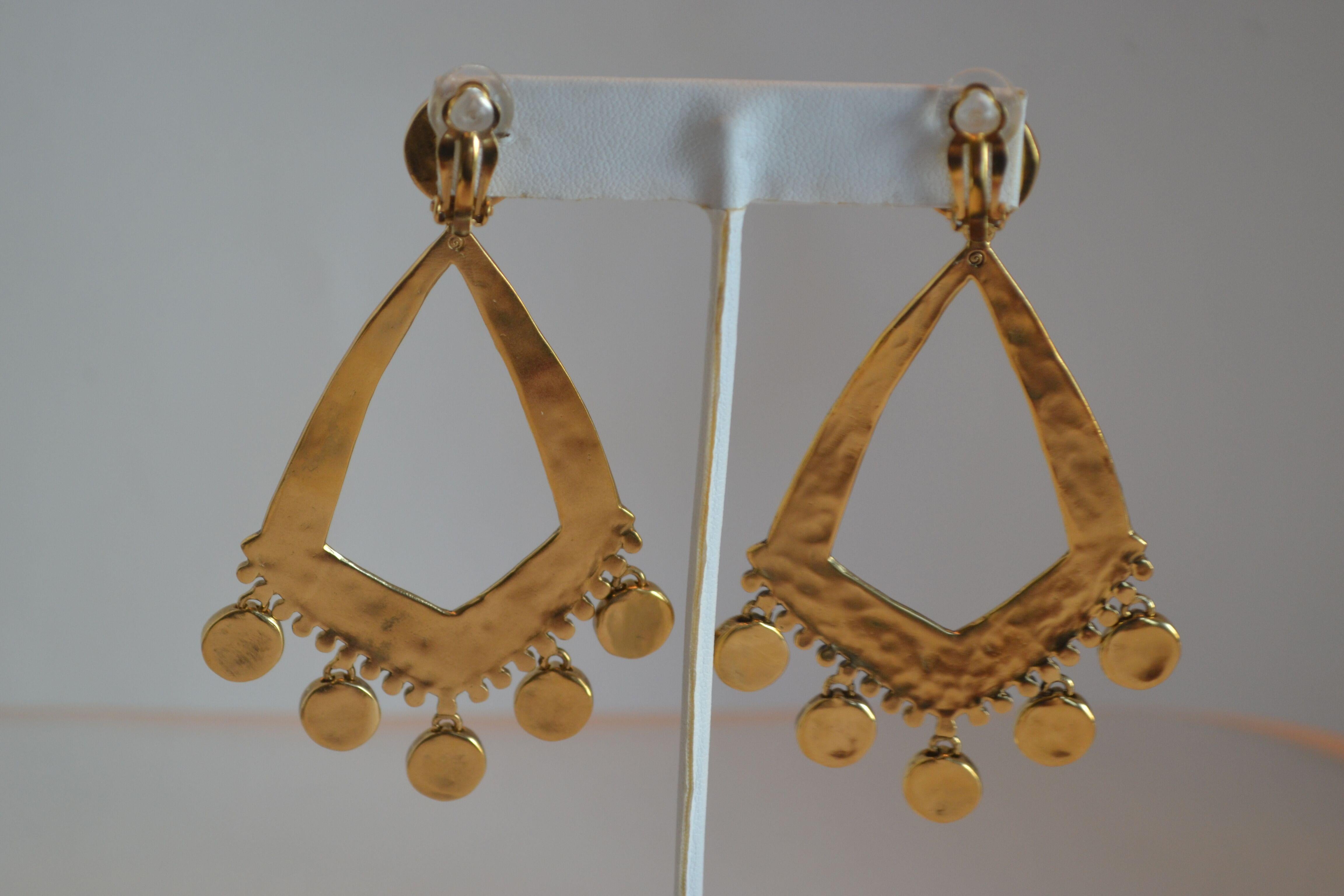 Goossens Paris Gold Statement Armure Clip Earrings In New Condition In Virginia Beach, VA