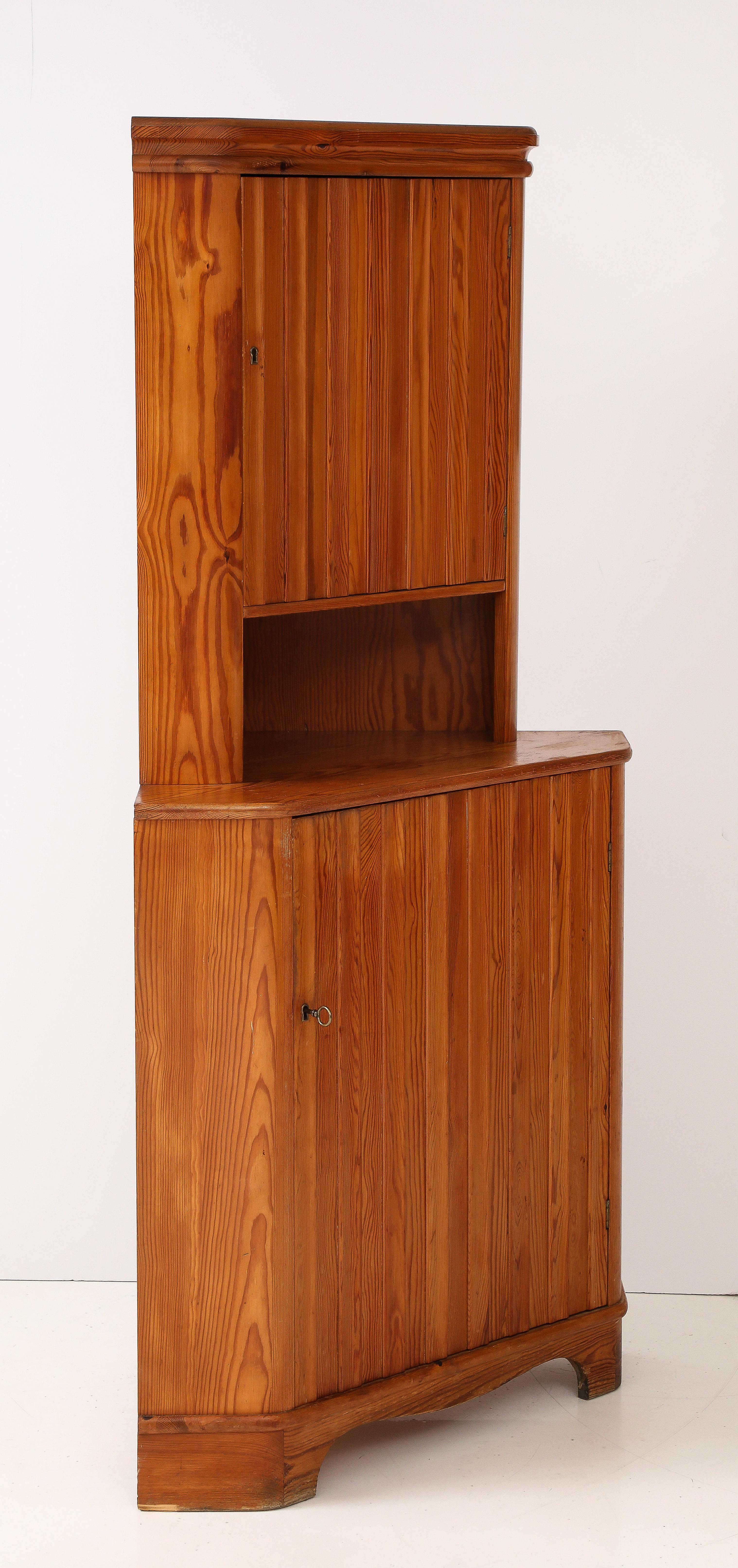 Göran Malmvall, Svensk Für, Corner Cupboard, Sweden, 1940's, stamped For Sale 8