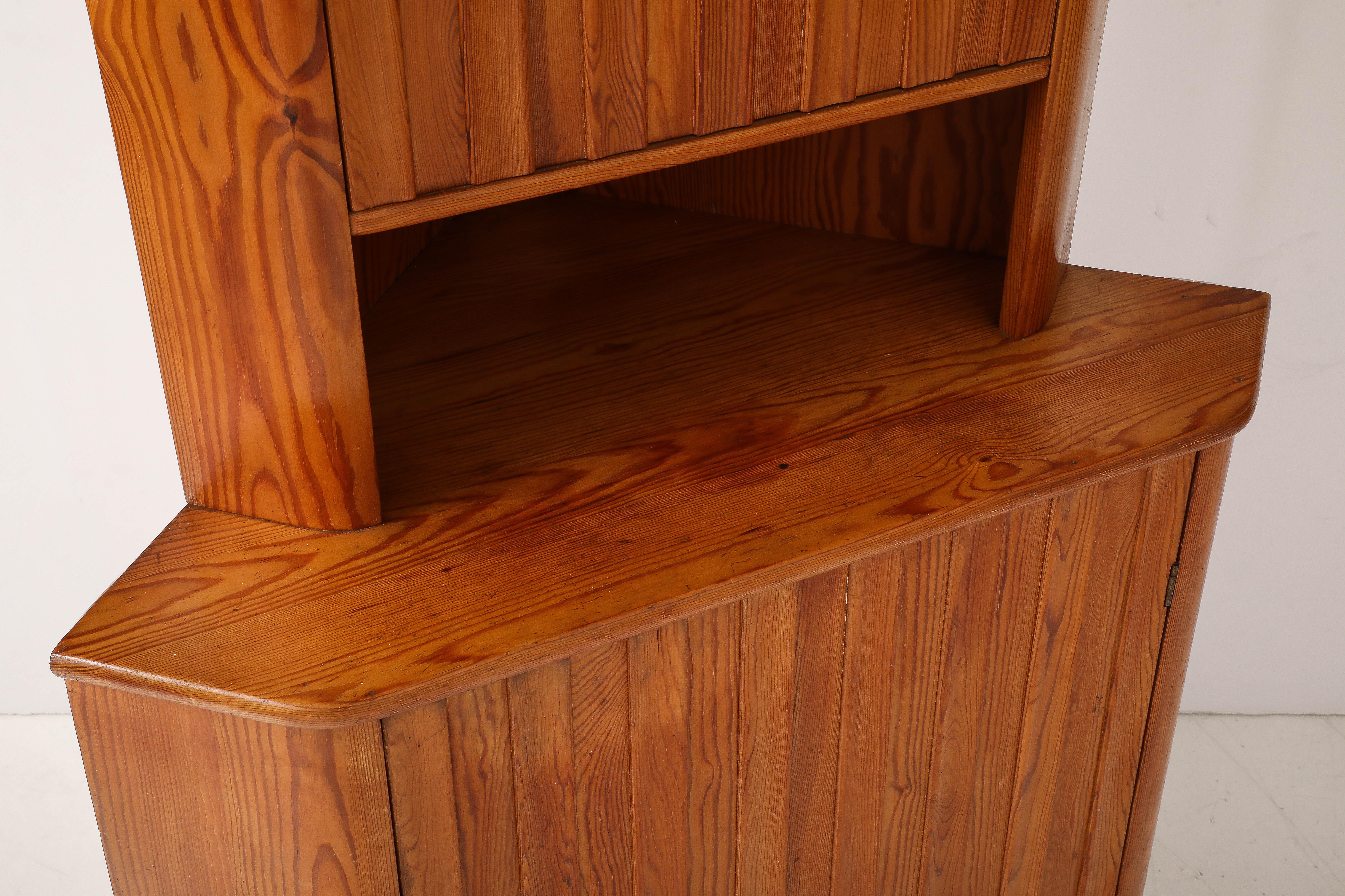 Göran Malmvall, Svensk Für, Corner Cupboard, Sweden, 1940's, stamped For Sale 10