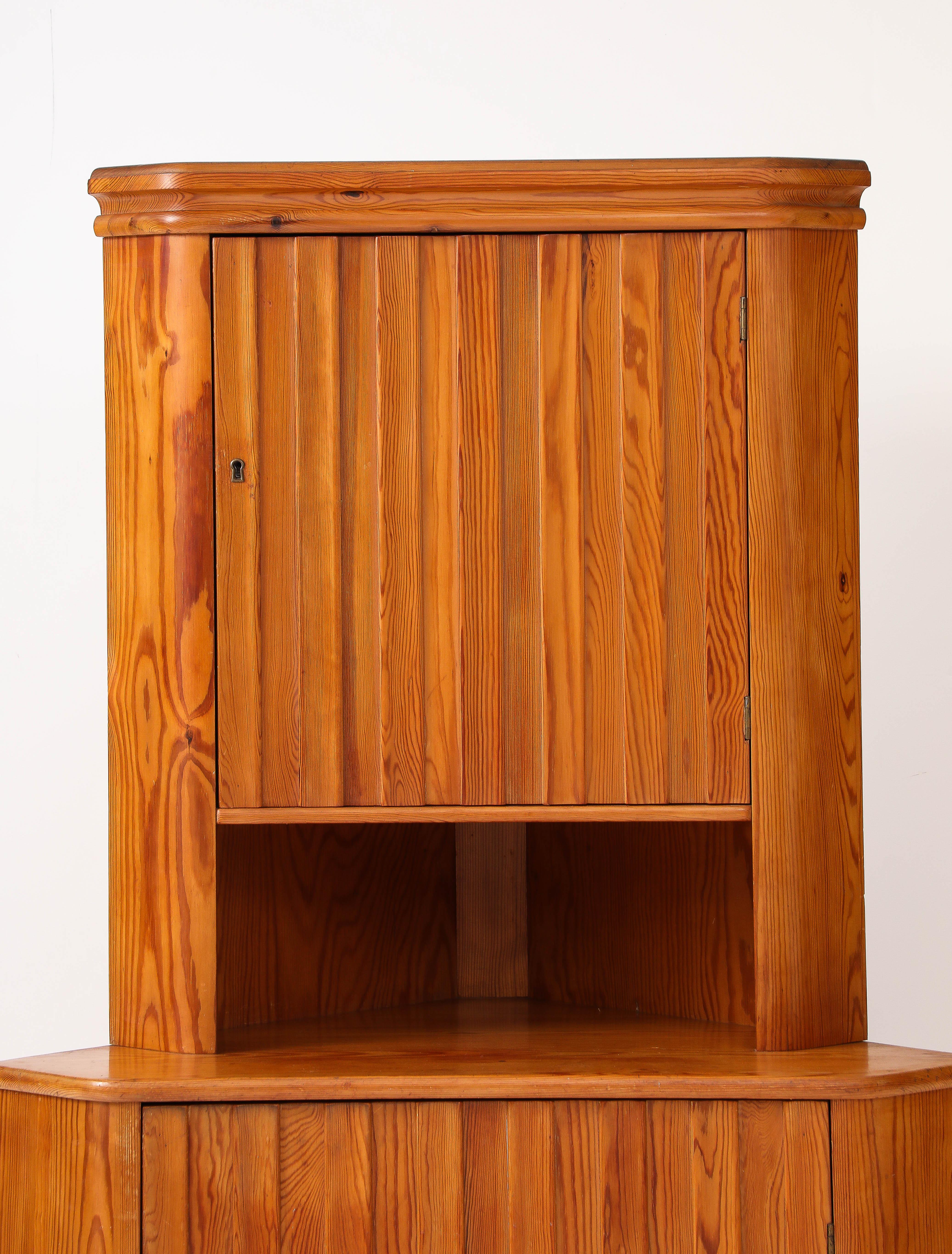 Scandinavian Modern Göran Malmvall, Svensk Für, Corner Cupboard, Sweden, 1940's, stamped For Sale