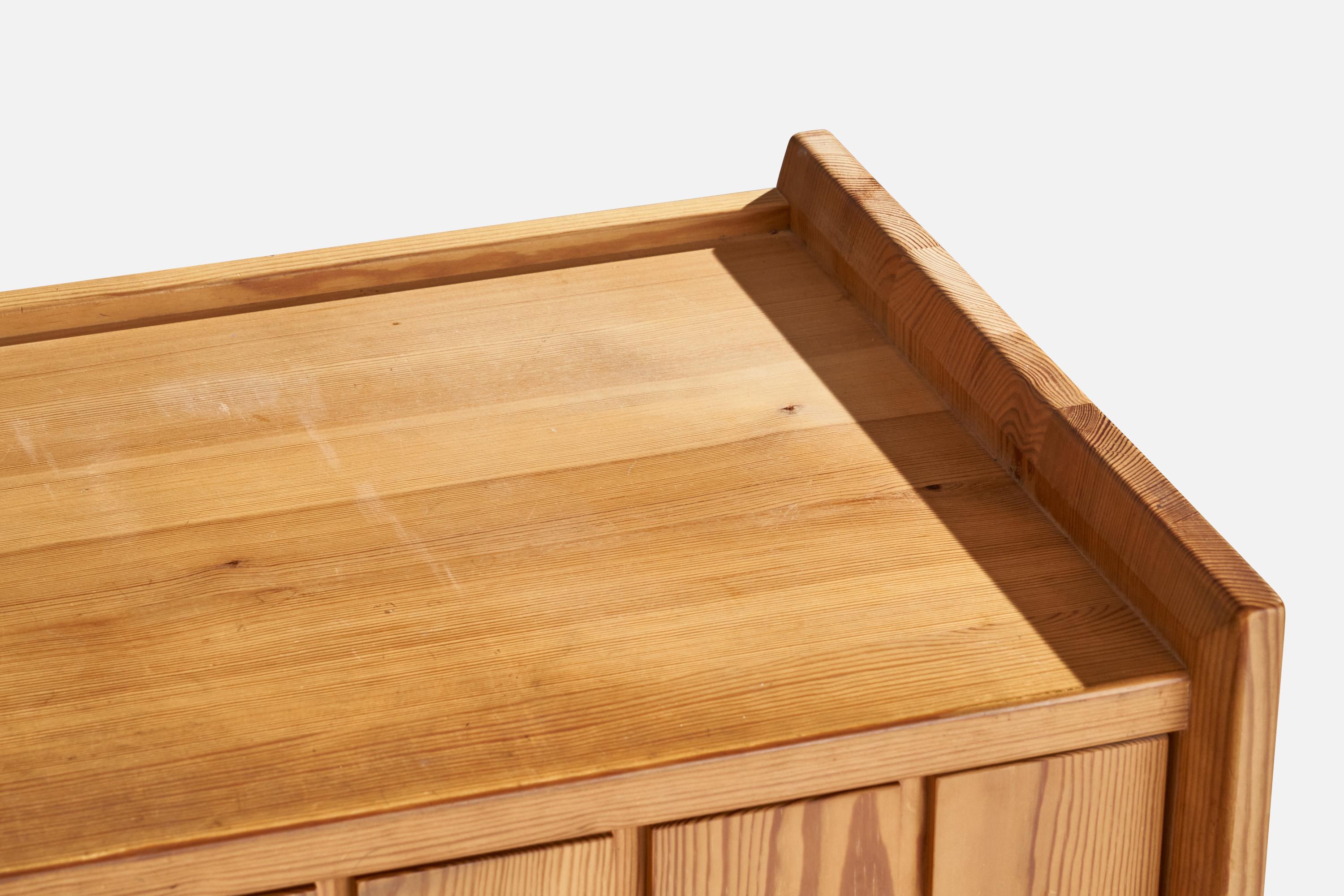 Göran Malmvall, Cabinet, Pine, Sweden, 1970s 4