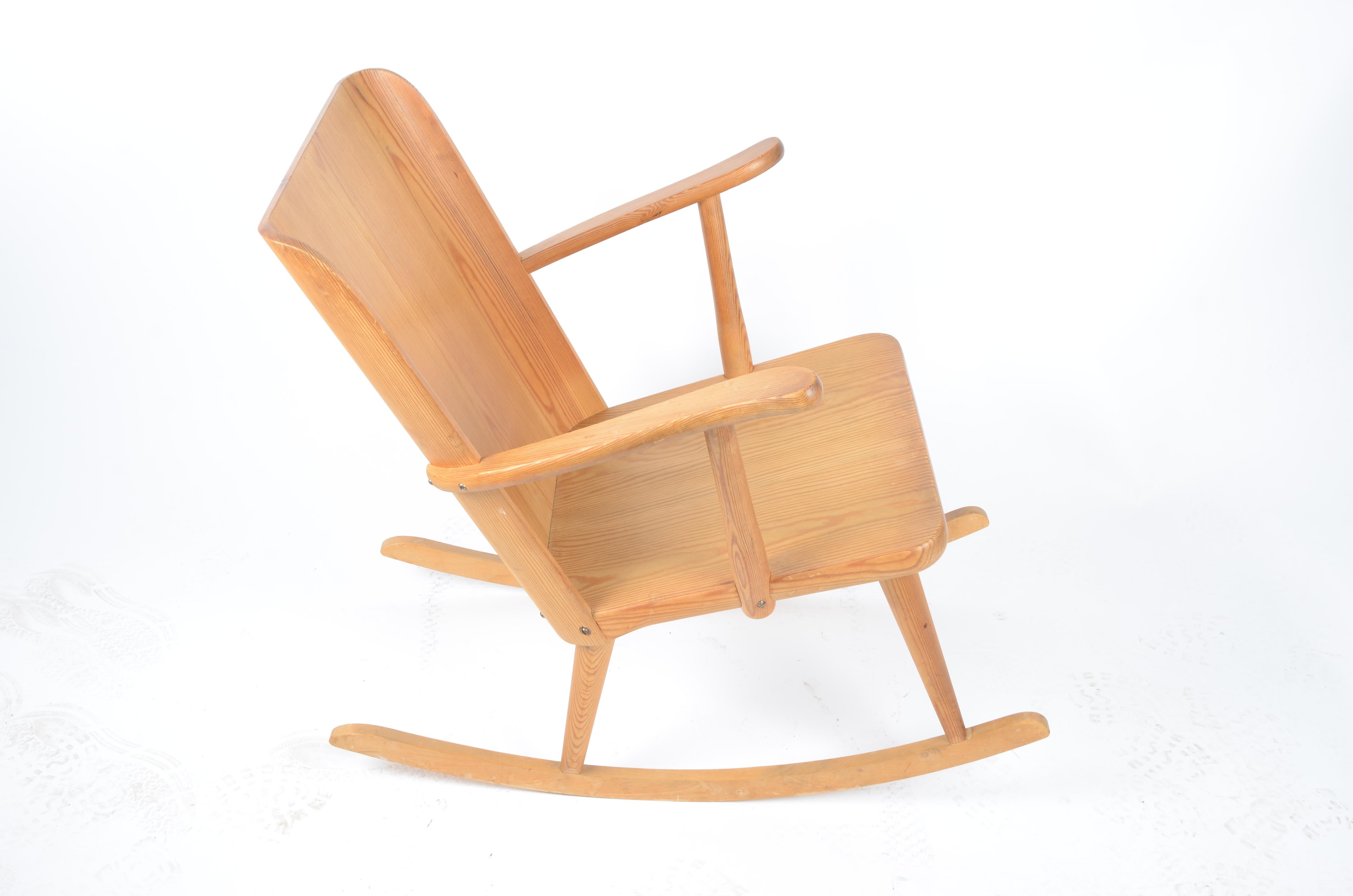 Pine Göran Malmvall, Rocking Chair, Sweden, 1940s For Sale