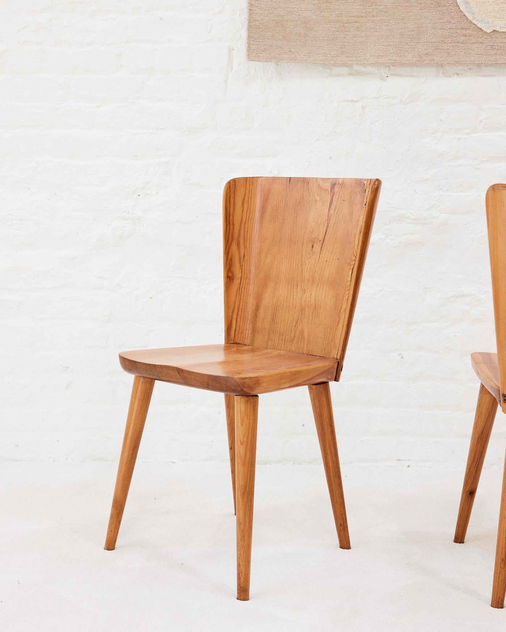 Mid-20th Century Goran Malmvall Set of 7 “510” Dining Chairs For Sale