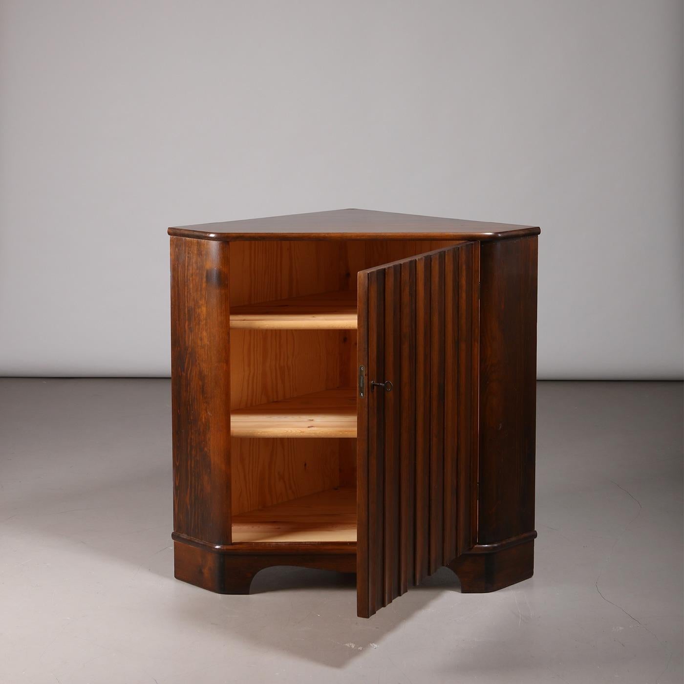 Göran Malmvall 'Sportstugemöbler' Corner Cabinet in Pine, 1950s For Sale 1
