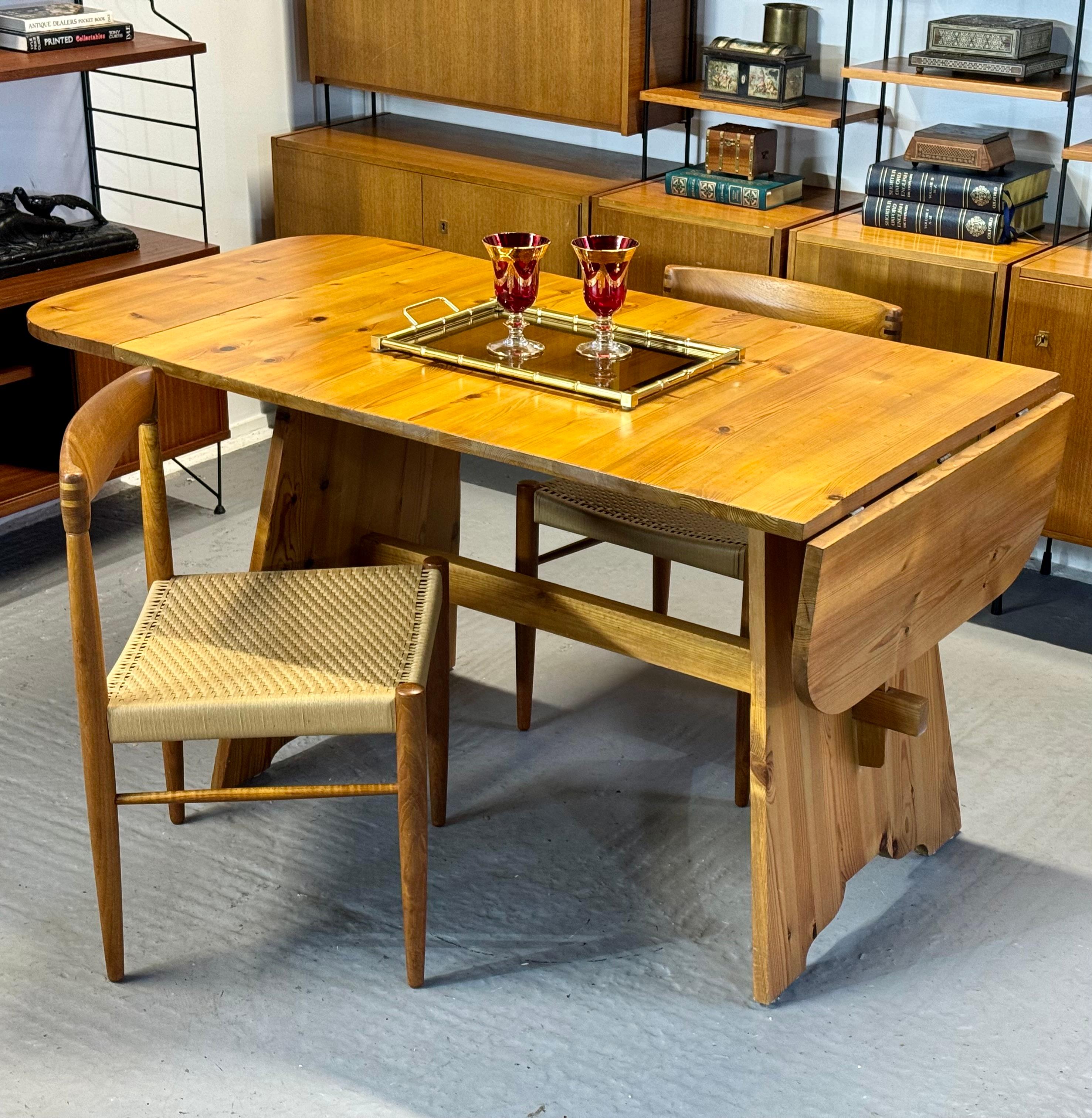 Göran Malmvall Style Swedish Mid-Century Modern Sculptural Pine Dining Table For Sale 14