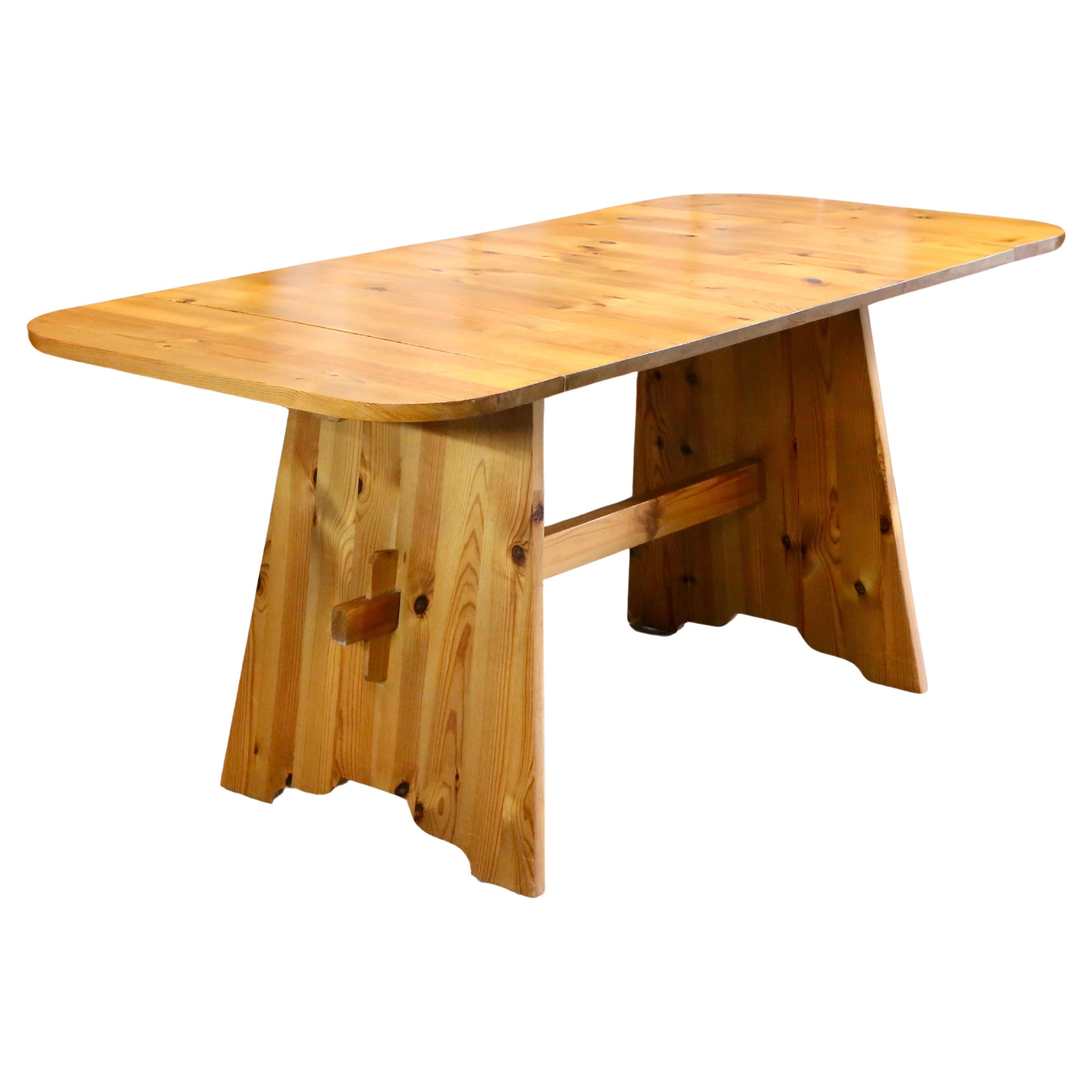 Göran Malmvall Style Swedish Mid-Century Modern Sculptural Pine Dining Table For Sale