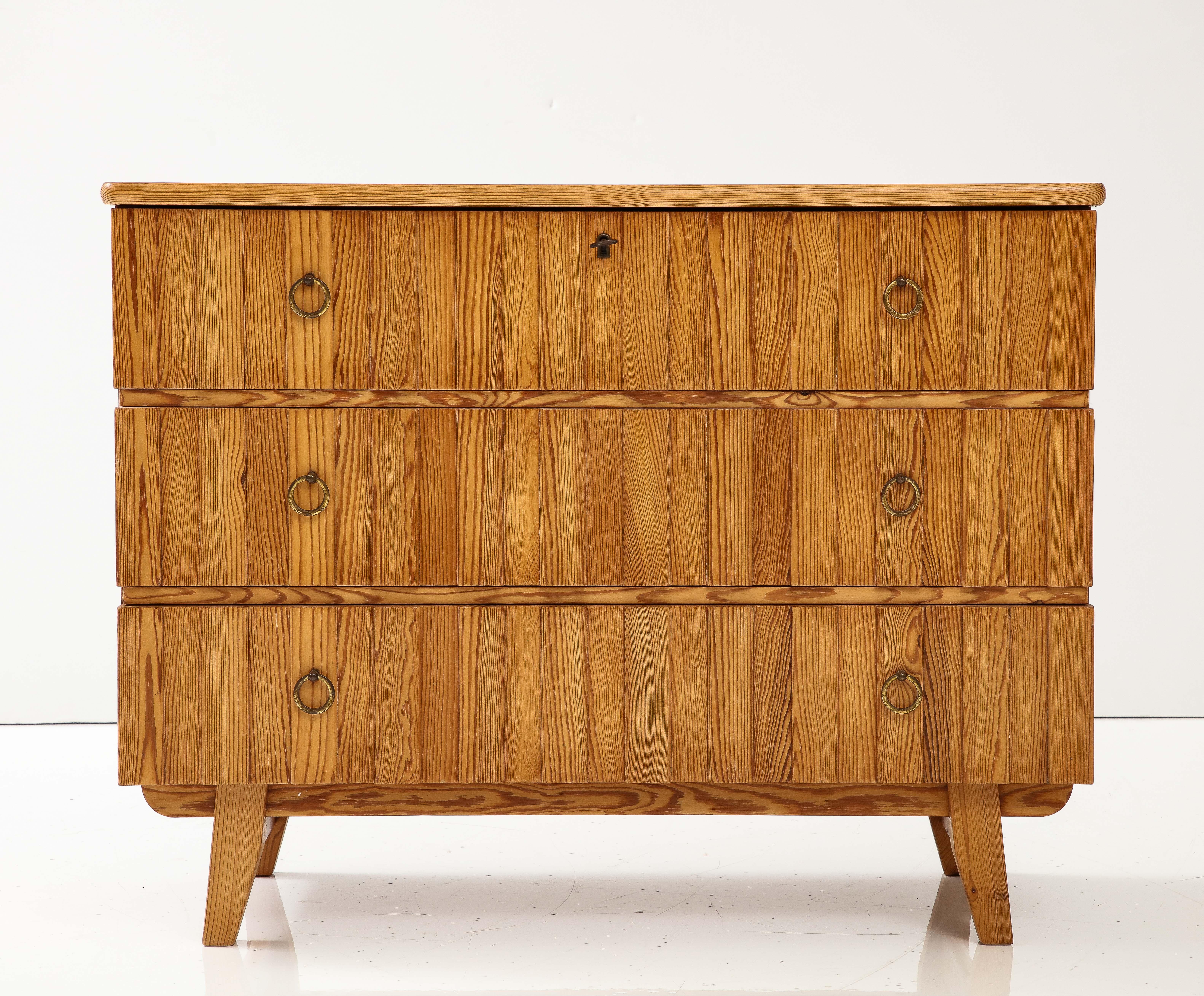 Goran Malmvall Swedish Fir Chest with Ring Handles, Sweden, 1940, signed For Sale 8