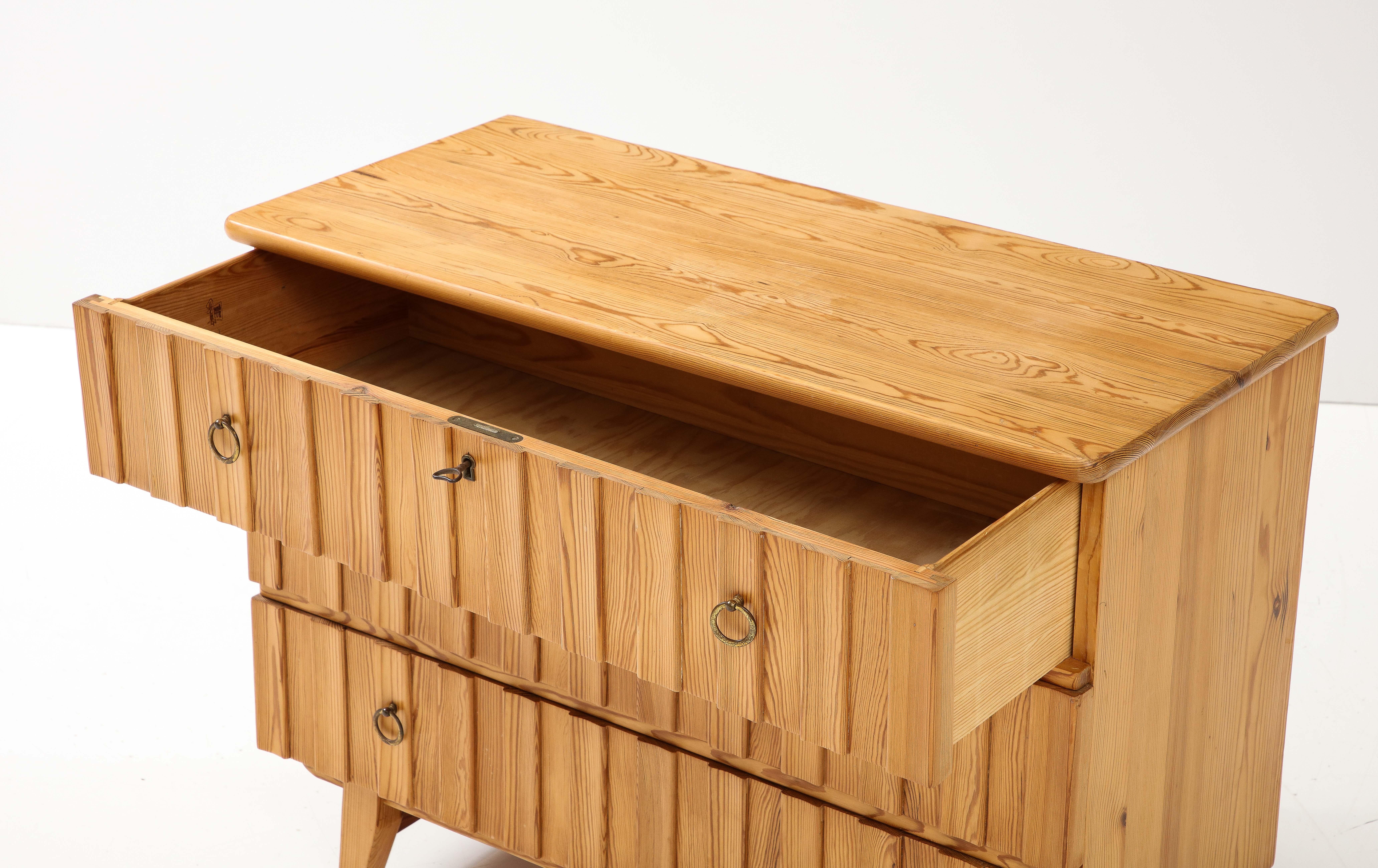 Goran Malmvall Swedish Fir Chest with Ring Handles, Sweden, 1940, signed In Good Condition For Sale In Brooklyn, NY
