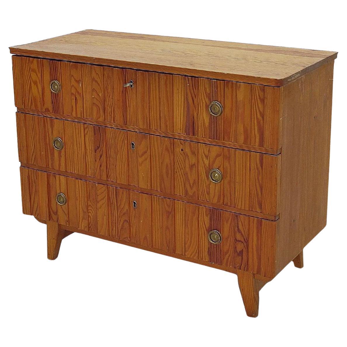 Göran Malmvall, Swedish Pine Chest