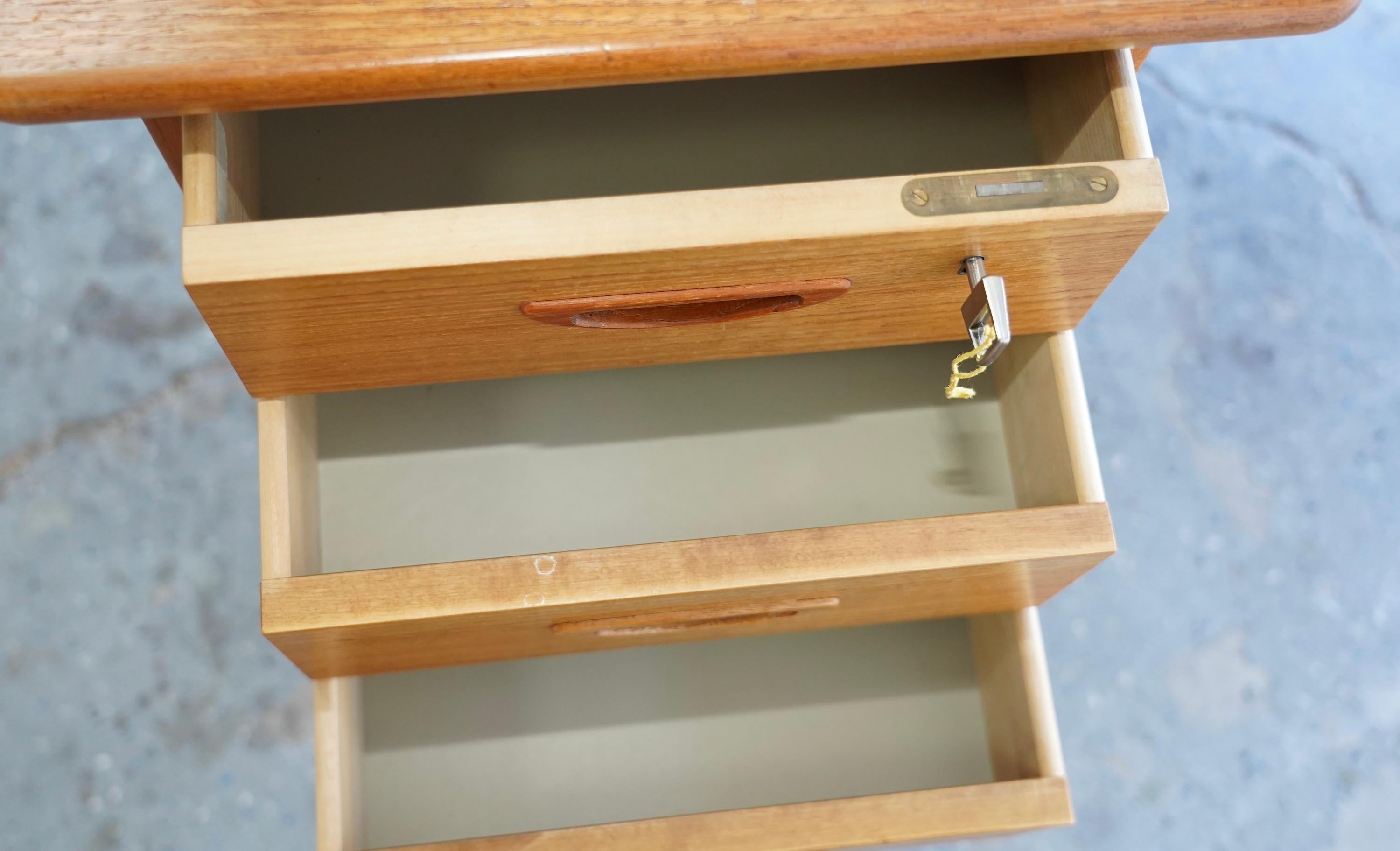 Mid-20th Century Göran Strand for Lelångs Möbelfabrik, Model A10 Danish Modern Swedish Desk For Sale