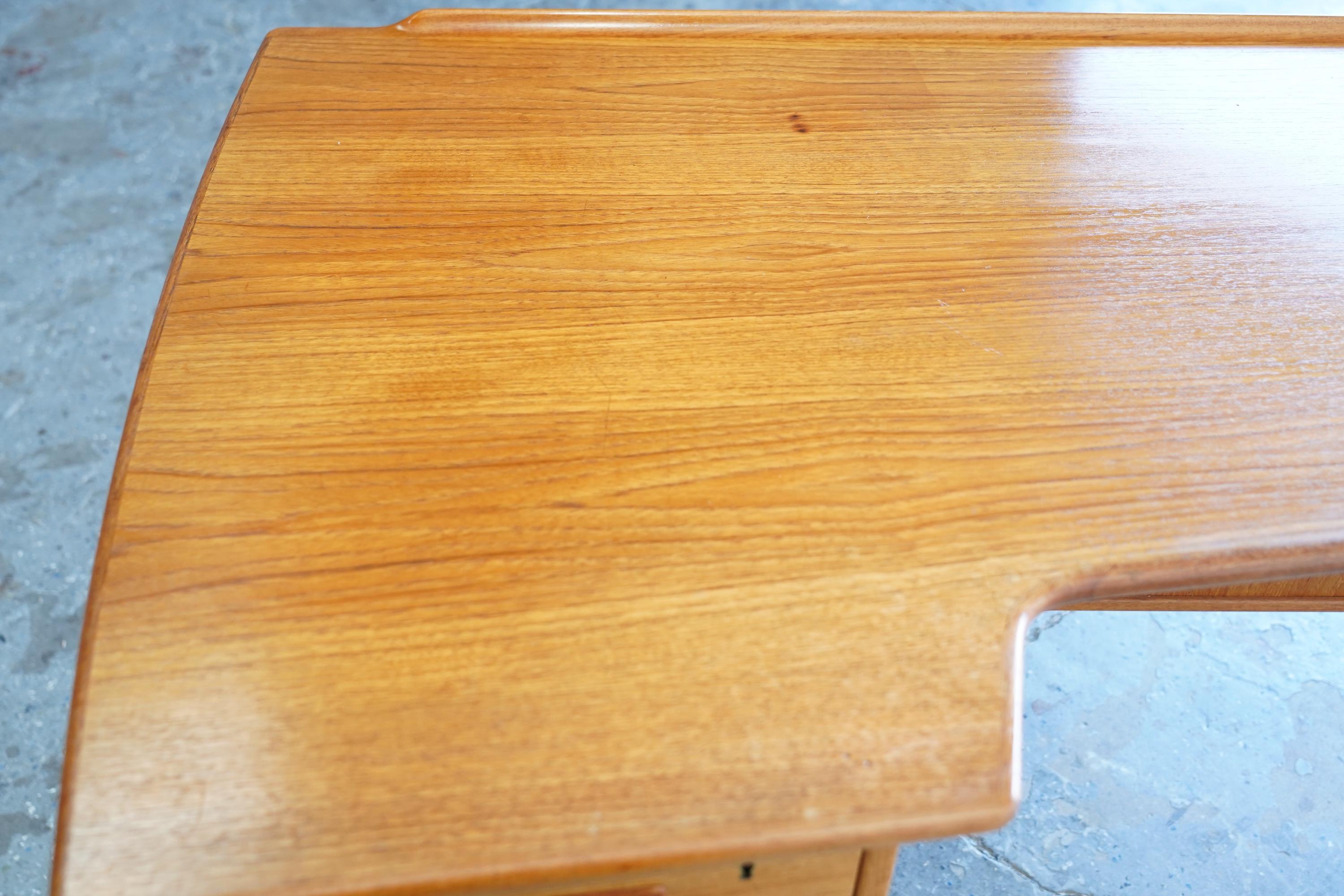 Teak Göran Strand for Lelångs Möbelfabrik, Model A10 Danish Modern Swedish Desk For Sale