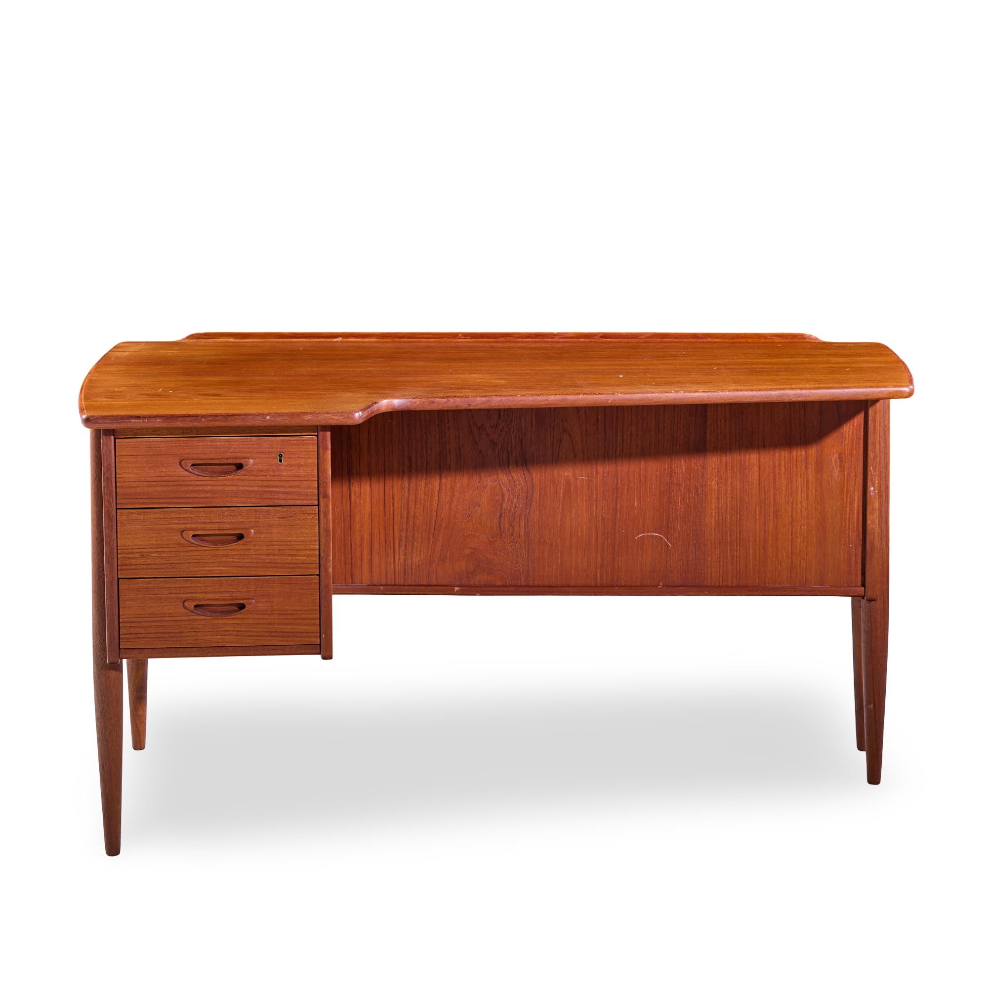 Goran Strand Desk - 7 For Sale on 1stDibs