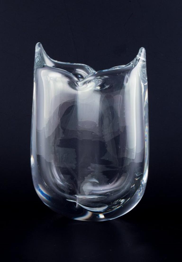Swedish Göran Wärff for Kosta Boda, Sweden. Art glass vase in clear glass. For Sale