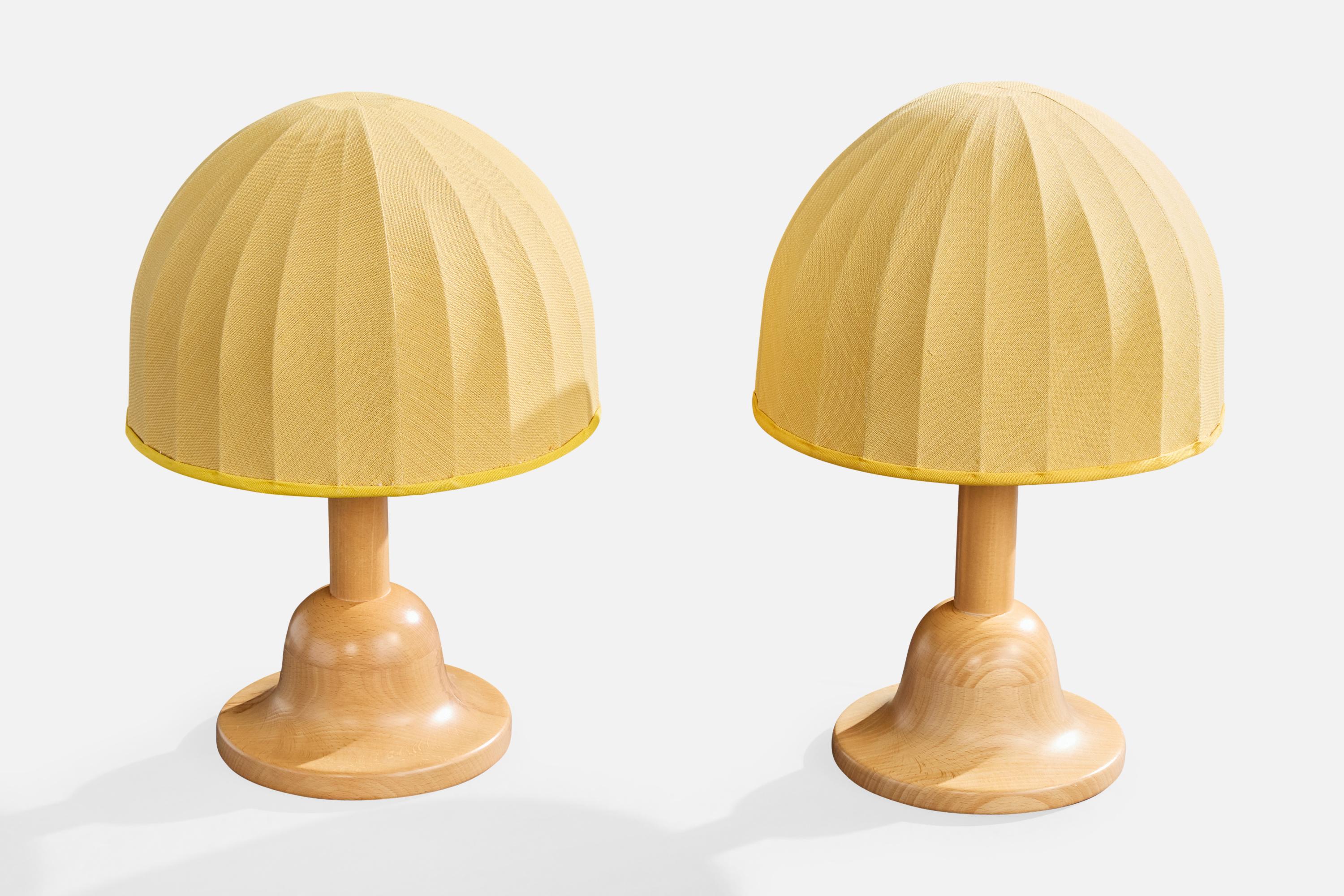 Göran Wärff, Lámparas de mesa, Madera, Tela, Suecia, 1970s Moderno de mediados de siglo en venta