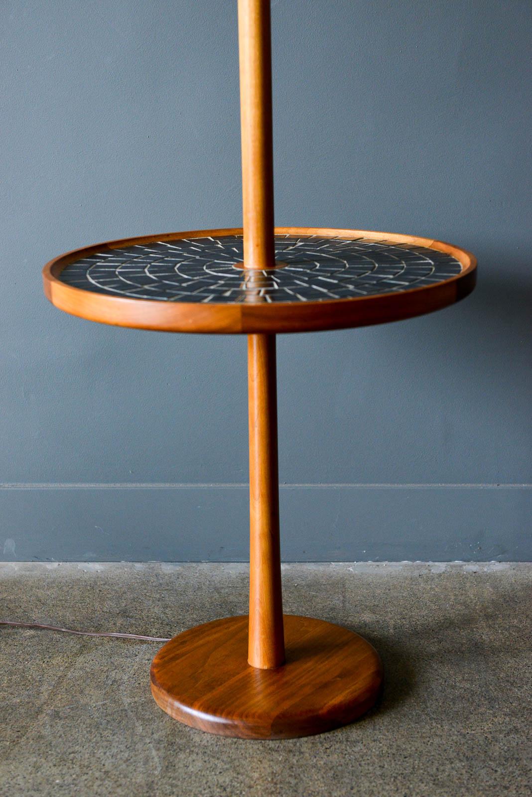 Gordon and Jane Martz ceramic tile table lamp, circa 1965. Beautiful black square tile pattern with walnut stem and base. Original walnut finial and shade included. Measures: 59