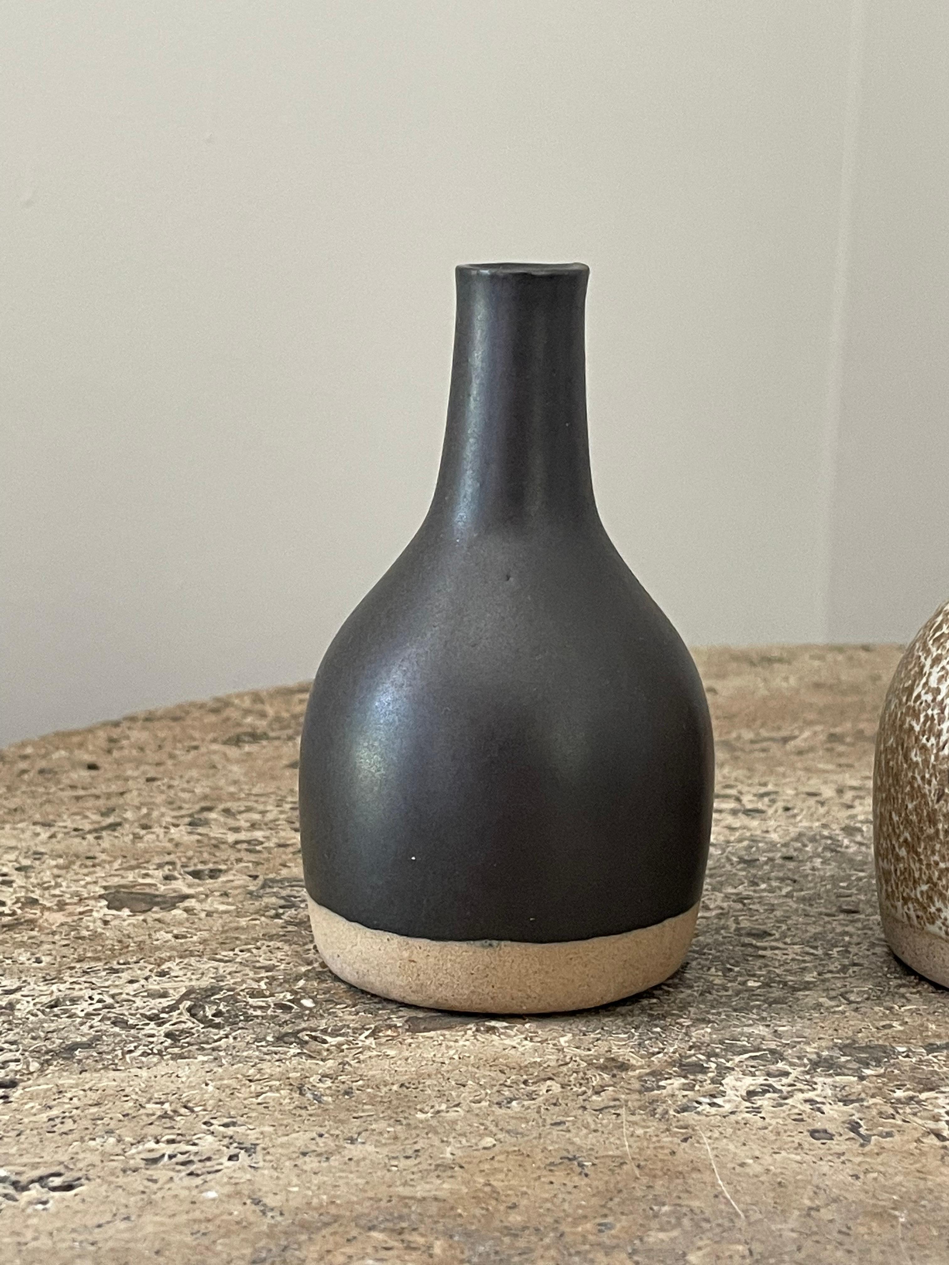 Milieu du XXe siècle Collection de vases en céramique Gordon et Jane Martz en vente