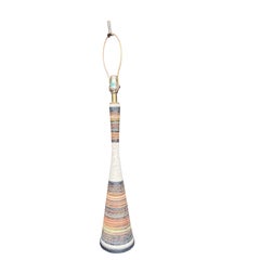 Gordon e Jane Martz per Marshall Studios – Lampada / Modernismo classico