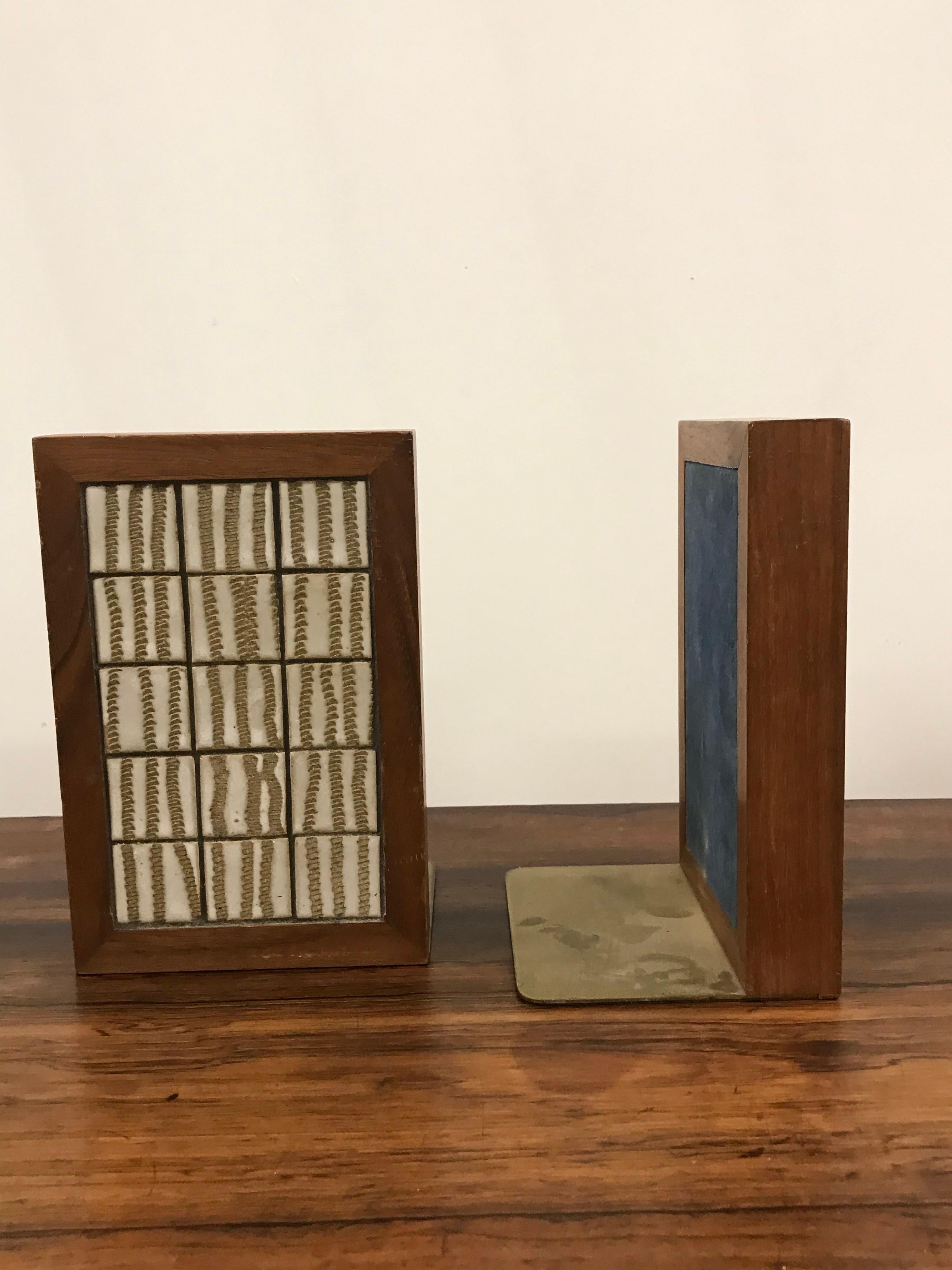 Gordon and Jane Martz for Marshall Studios Walnut and Tile Bookends In Good Condition In St.Petersburg, FL