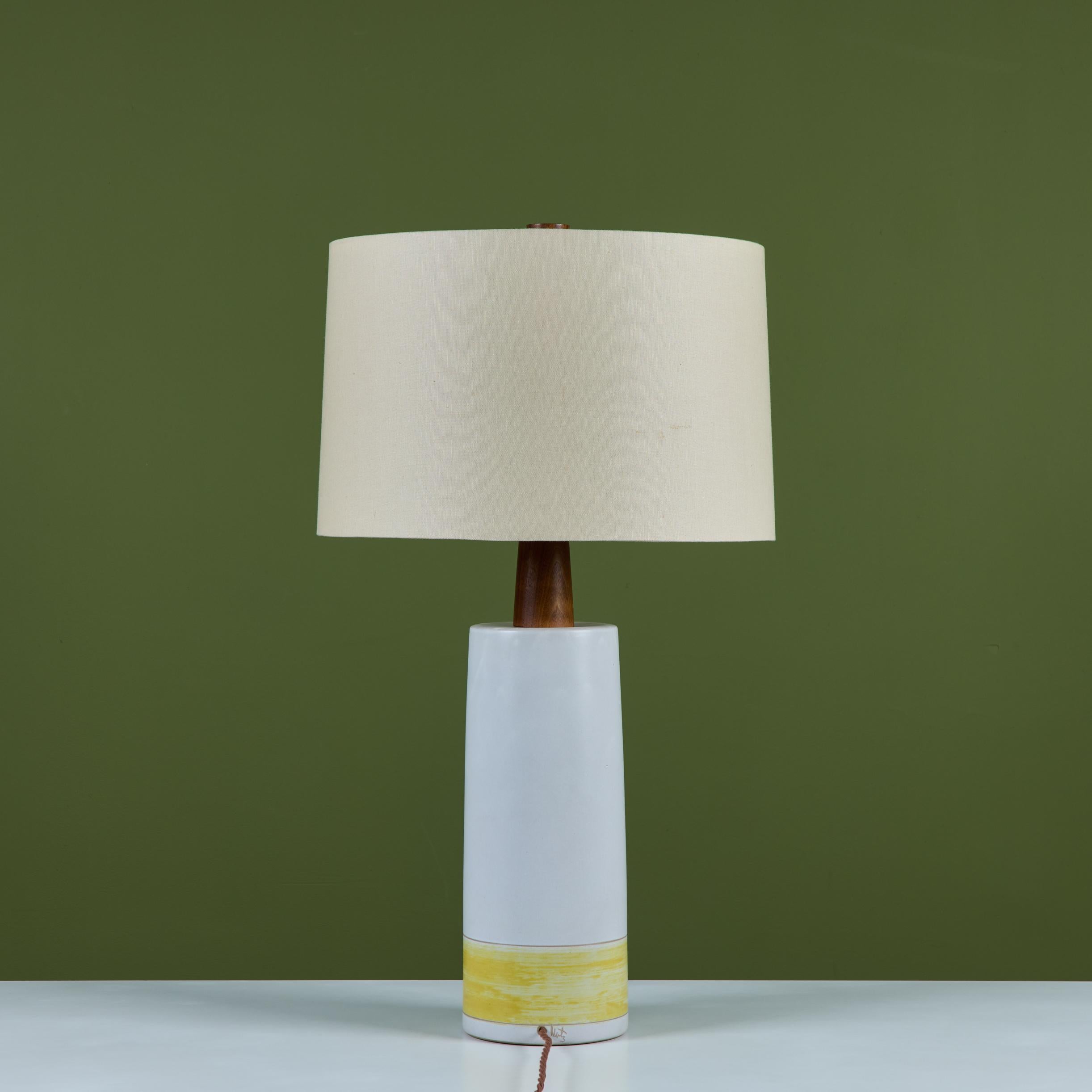 Gordon and Jane Martz Large Scale Two-Tone Ceramic Table Lamp For Sale 1