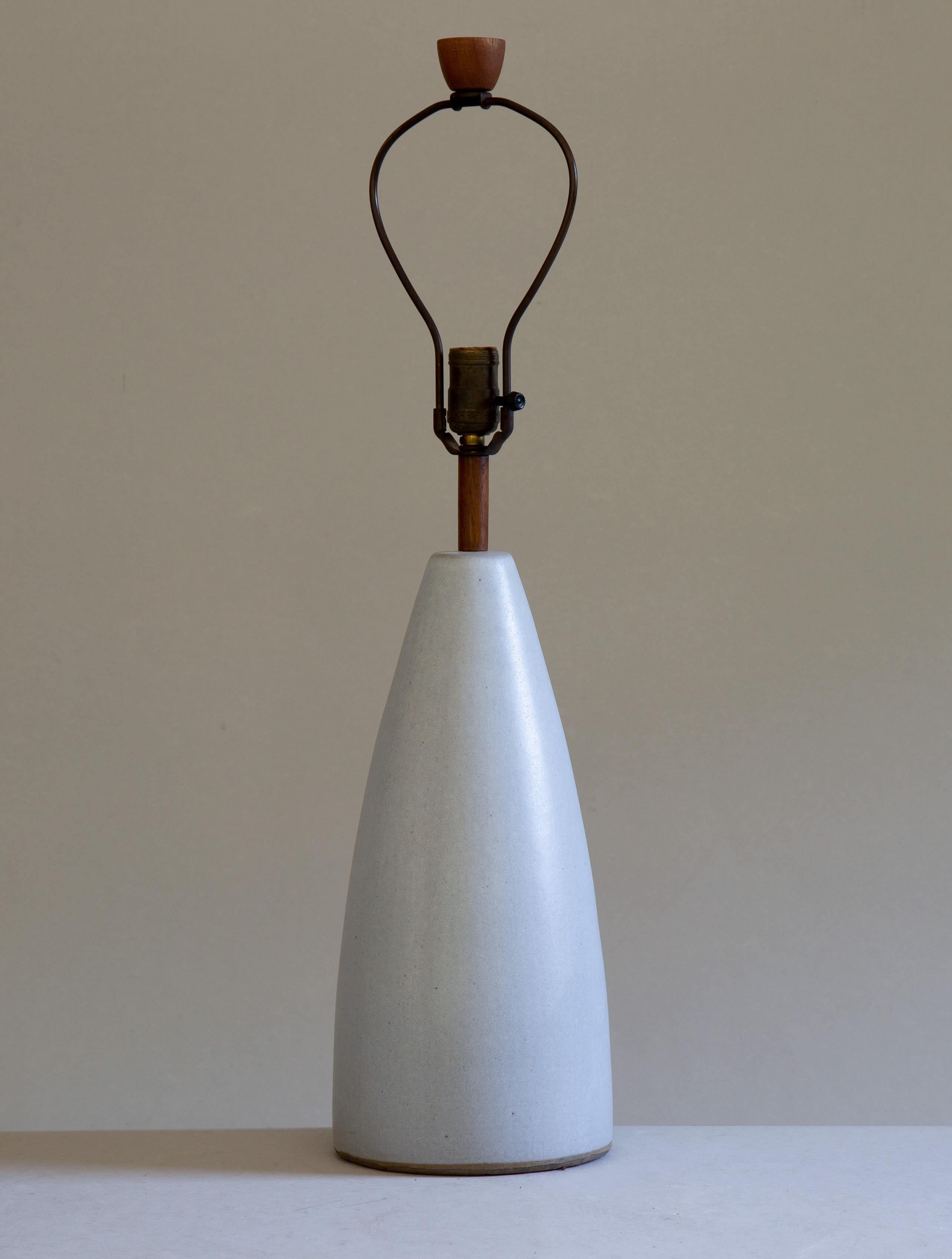 Mid-Century Modern Gordon and Jane Martz M 53 Lamp for Marshall Studios Light Gray Blue white Cone For Sale