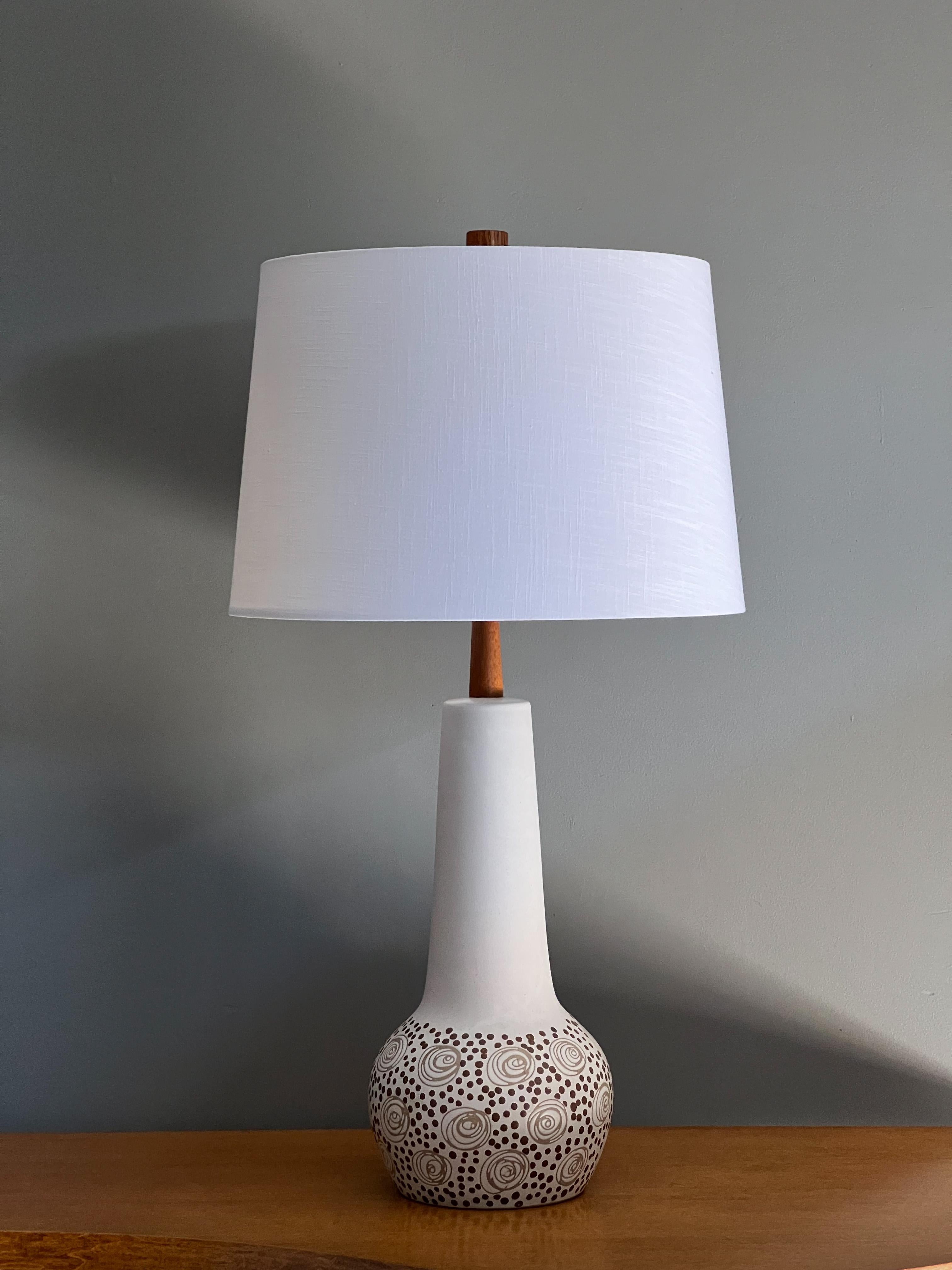 Gordon and Jane Martz Marshall Studios Ceramic Lamp In Good Condition For Sale In Round Rock, TX