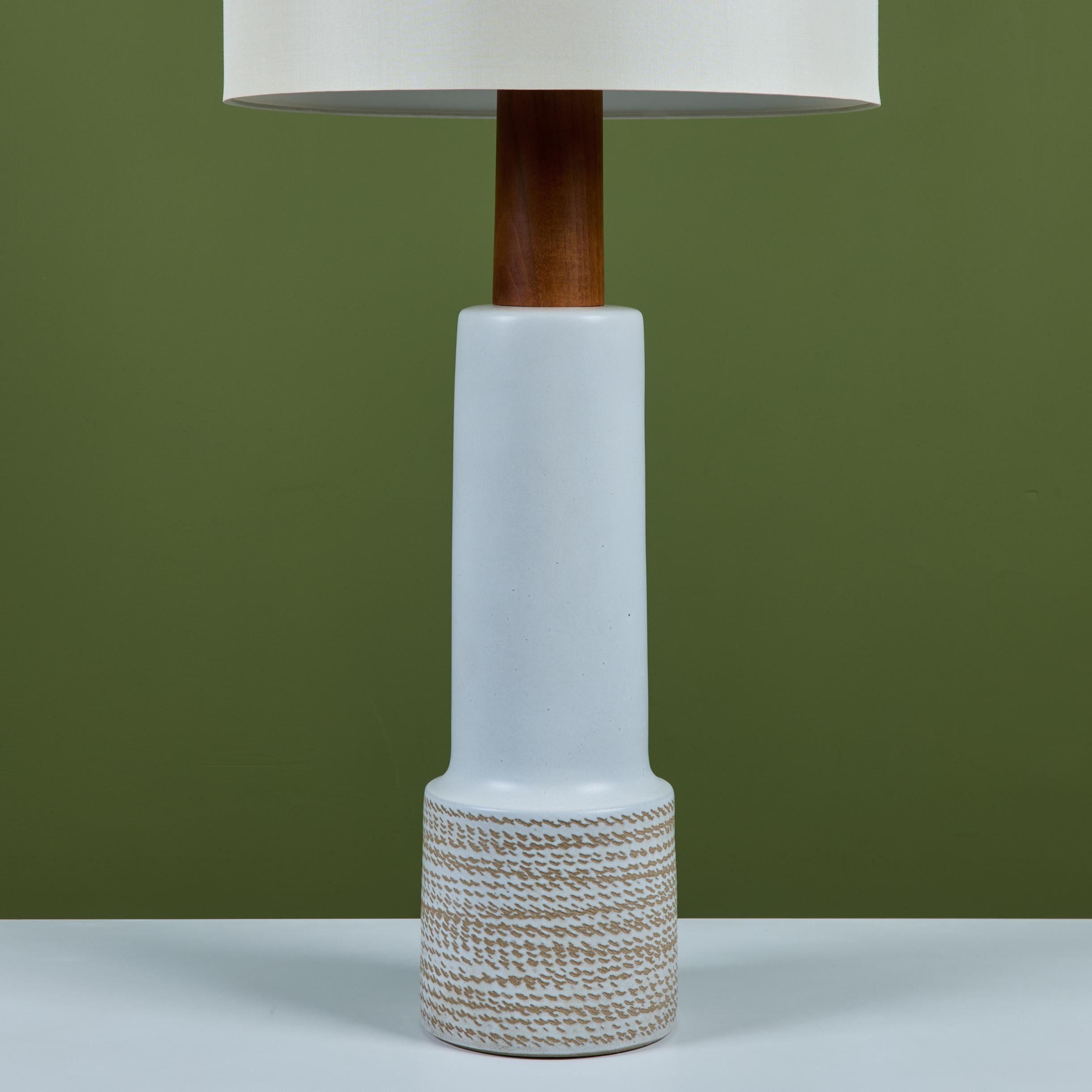 Gordon and Jane Martz Oversized White Ceramic Table Lamp For Sale 3