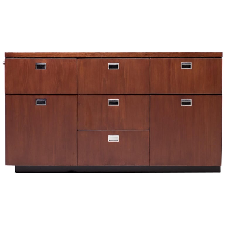 Gordon Bunshaft Architect Chest Of Drawers For Sale At 1stdibs