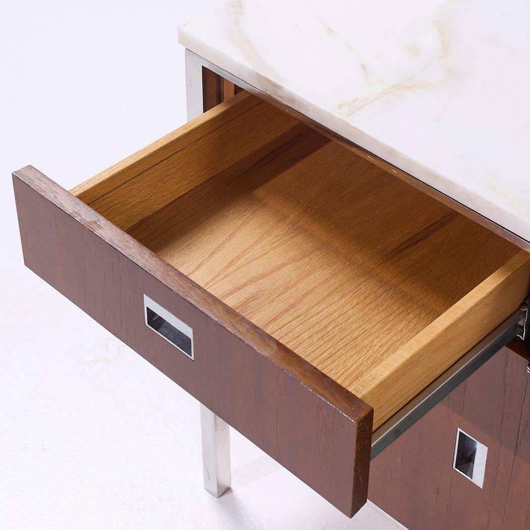 Gordon Bunshaft Credenza di metà secolo in noce e marmo in vendita 2