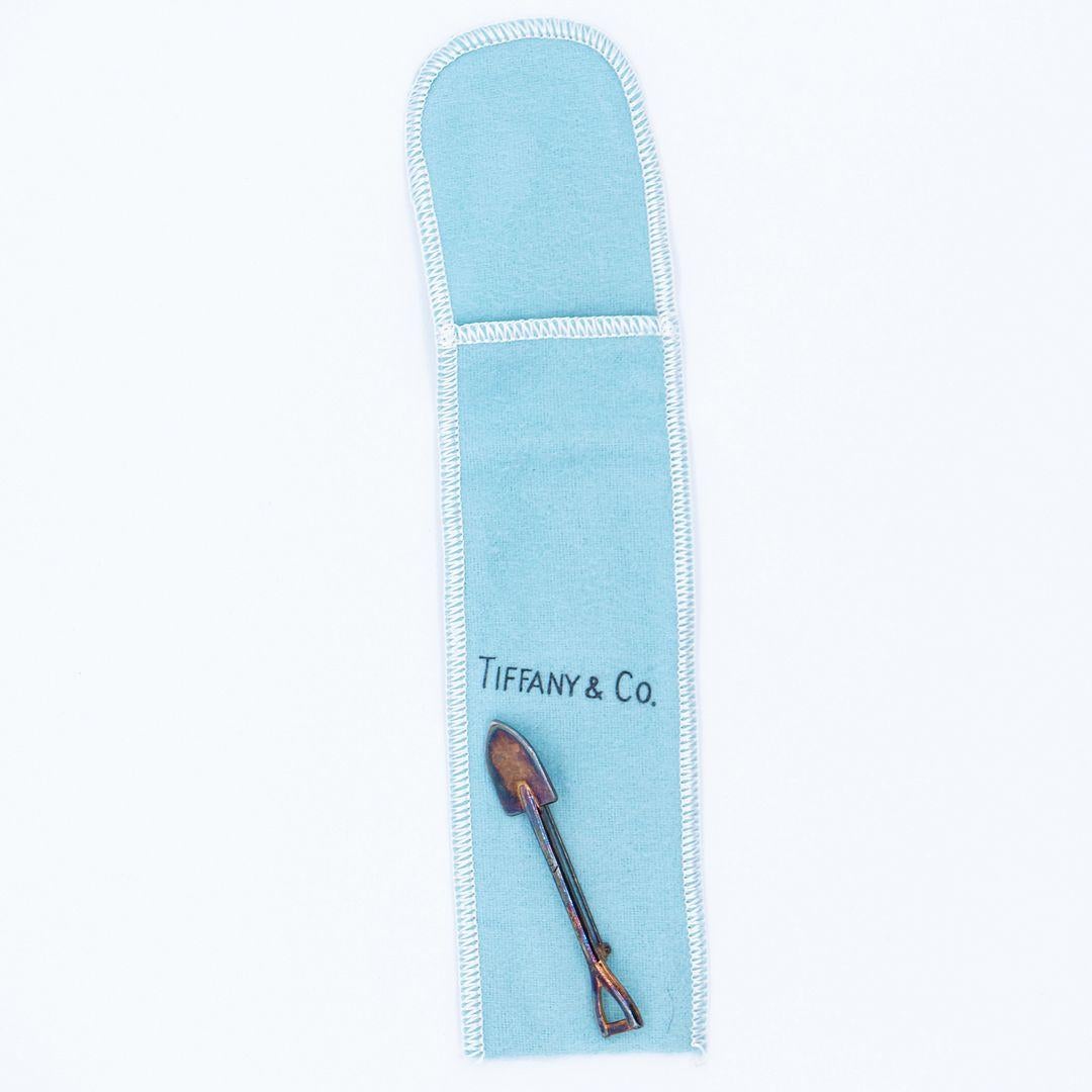Gordon Bunshaft's Collection: Lighter, Paperweight, Shovel Pin and Glass Piece For Sale 5