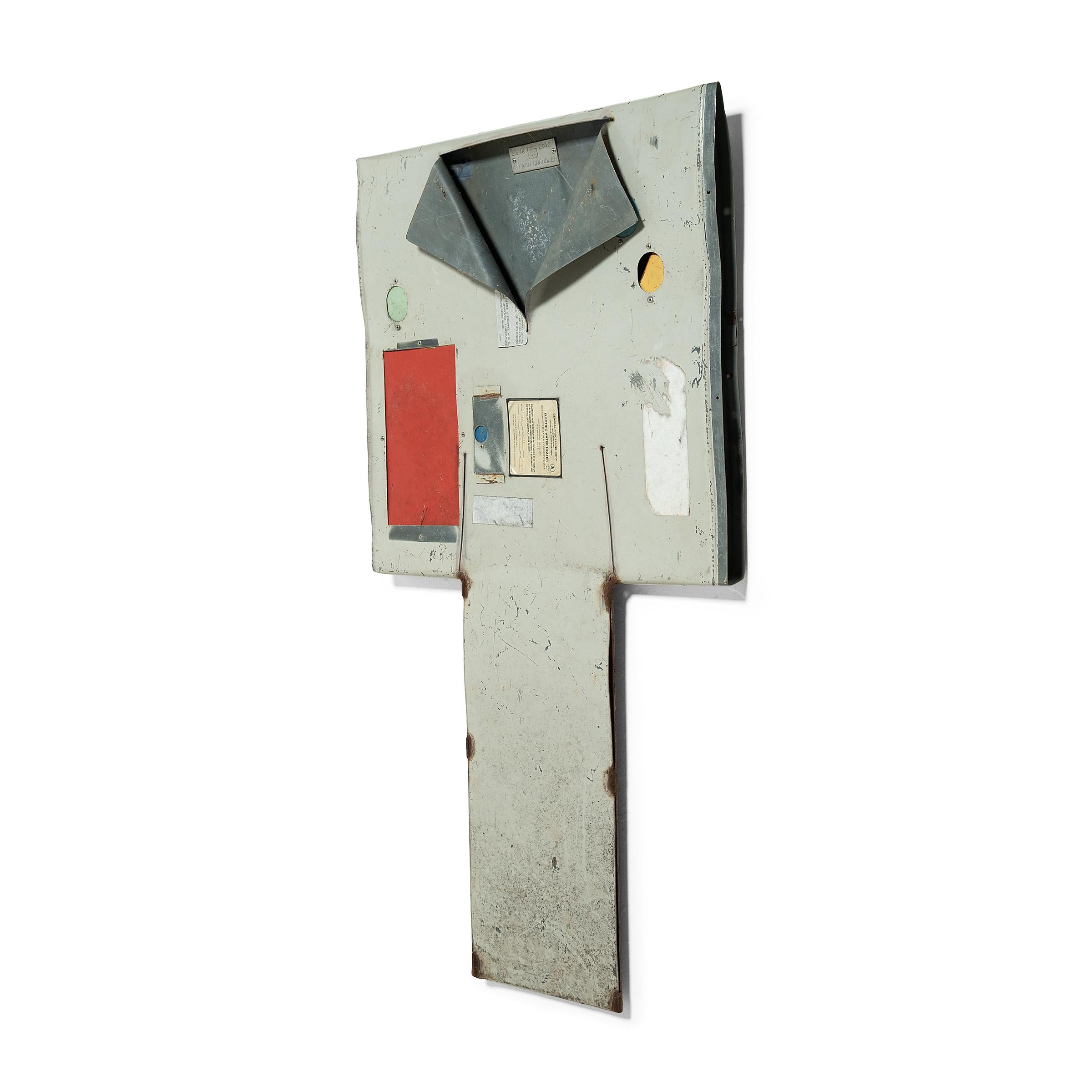 « Kimono à eau chaude », sculpture en acier trouvée, 2012 - Moderne Mixed Media Art par Gordon Chandler