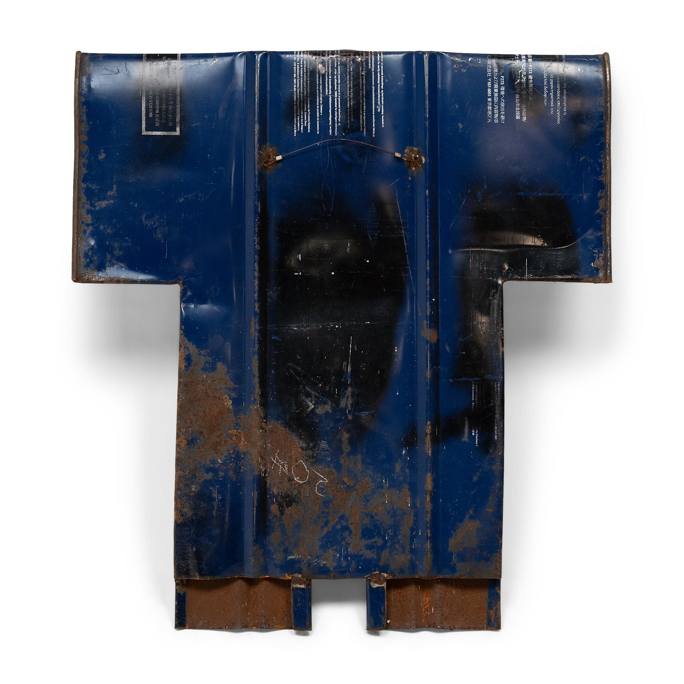 Veste bleu roi, sculpture en acier trouvée en vente 2