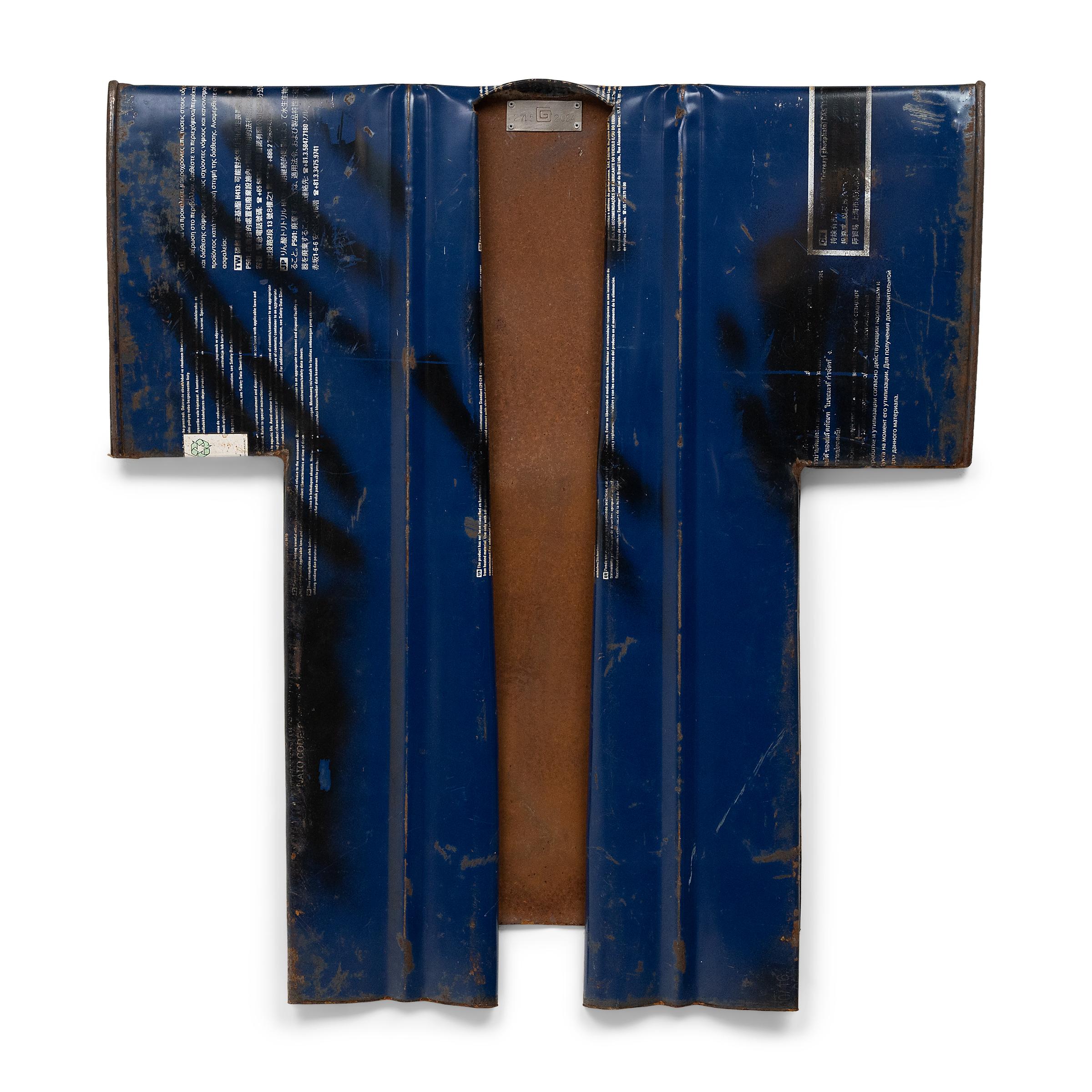 "Giacca blu reale", scultura in acciaio ritrovata