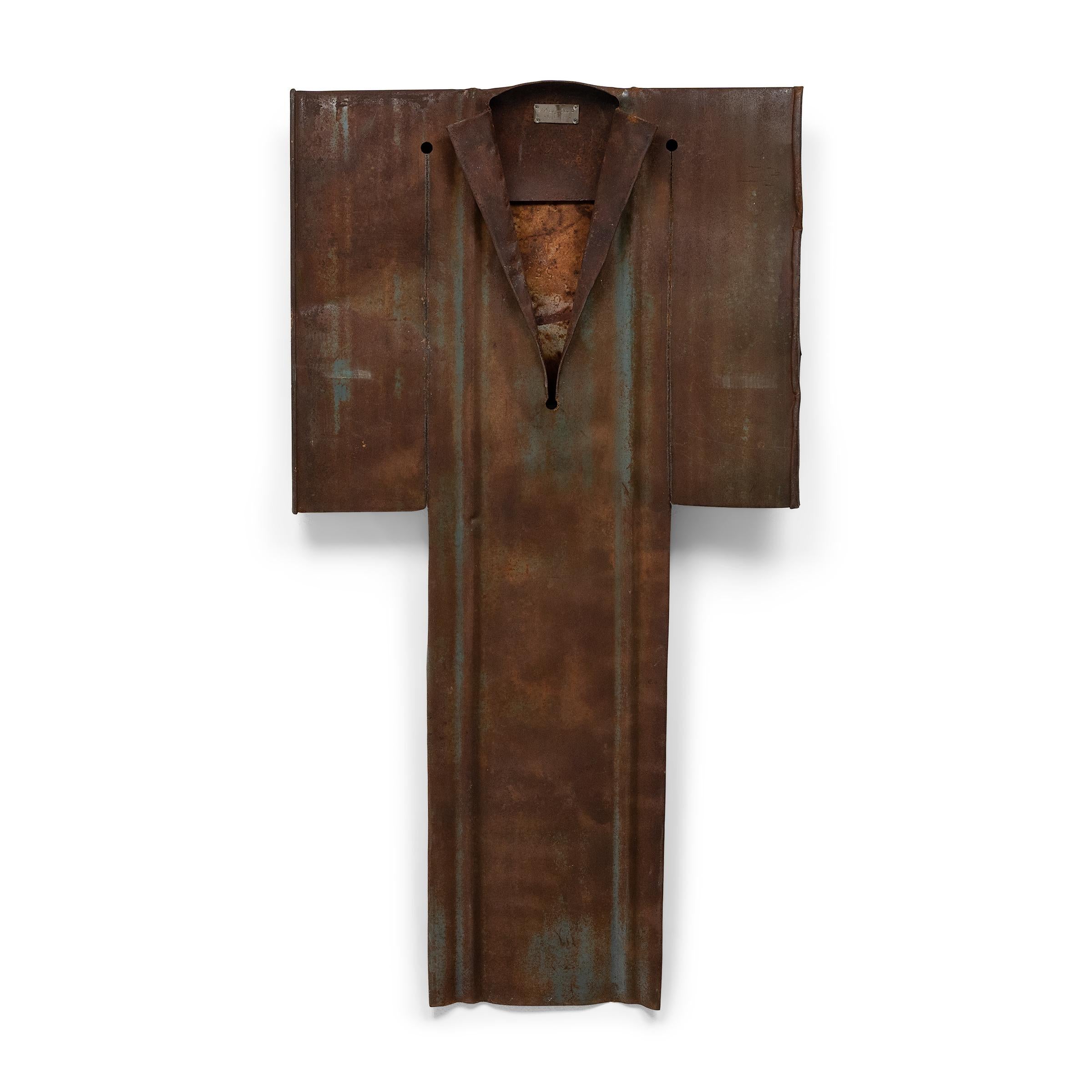 "Kimono azul óxido", escultura de acero encontrado