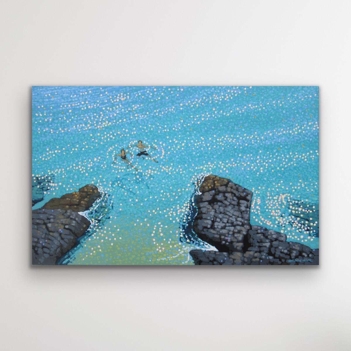 Aquarelle turquoise et scintillante - Come On In, The Water's Lovely, Cornish Seascape - Abstrait Painting par Gordon Hunt