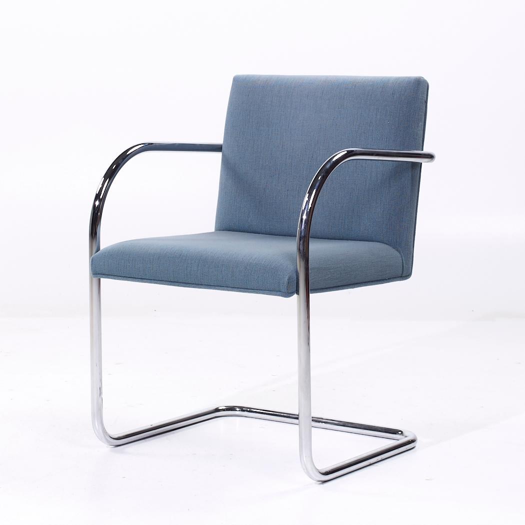 Fin du 20e siècle Gordon International Mid Century BRNO Chairs - Lot de 4 en vente