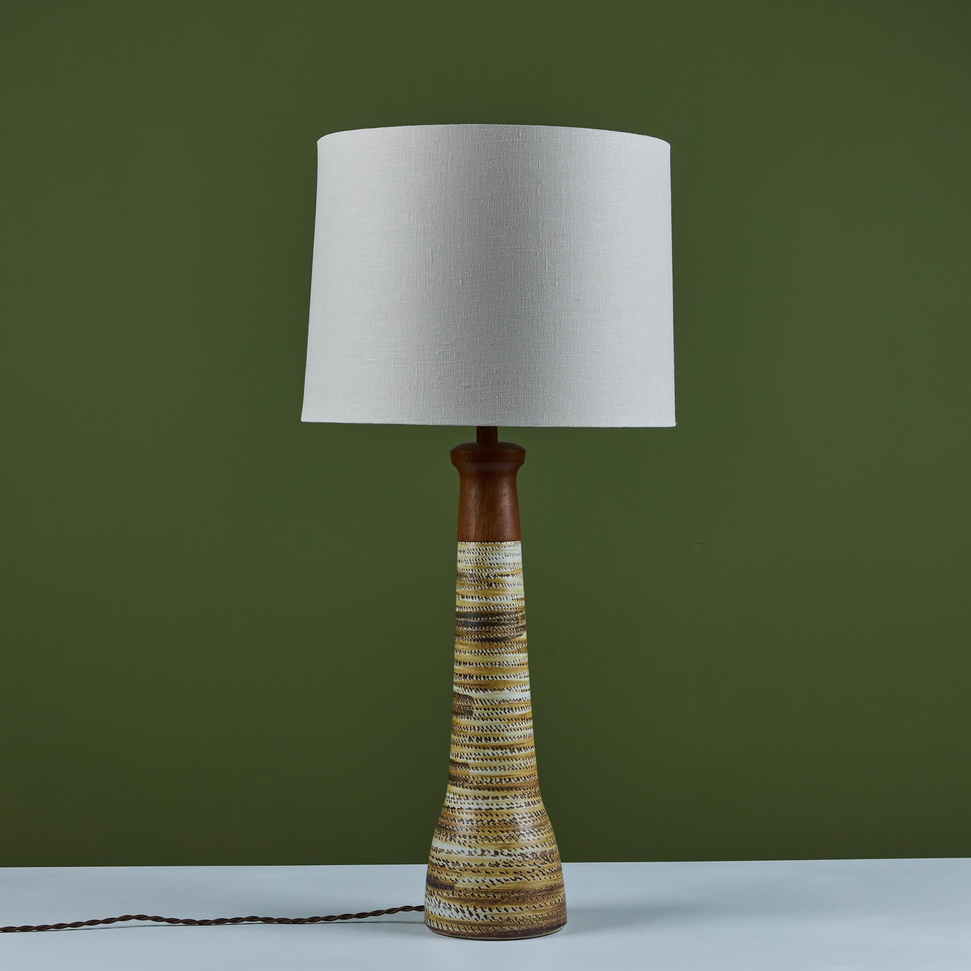 Gordon & Jane Martz Ceramic Table Lamp for Marshall Studios In Excellent Condition For Sale In Los Angeles, CA