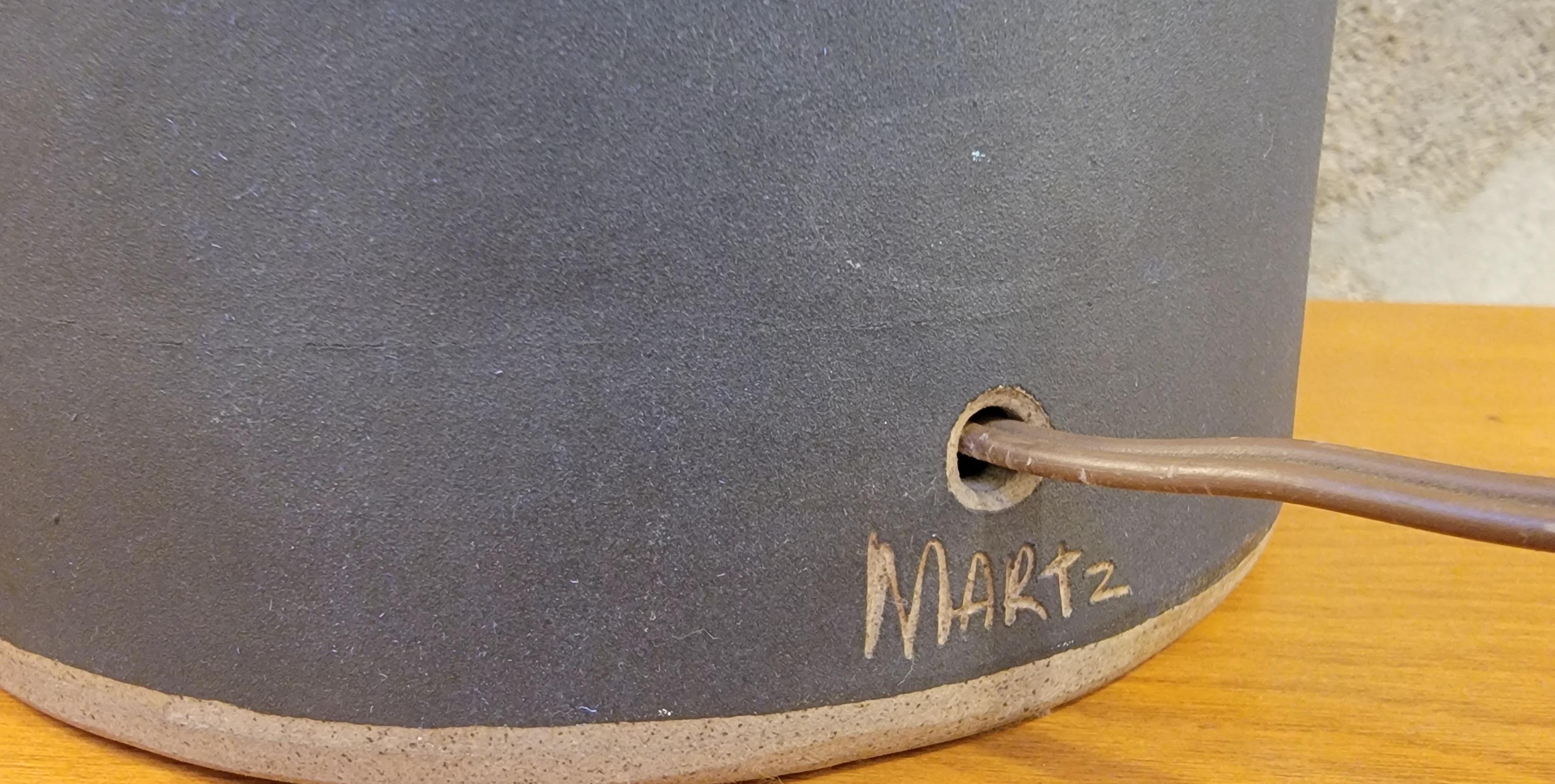 Gordon & Jane Martz Keramik-Tischlampe mit mattem grauer Glasur im Angebot 4