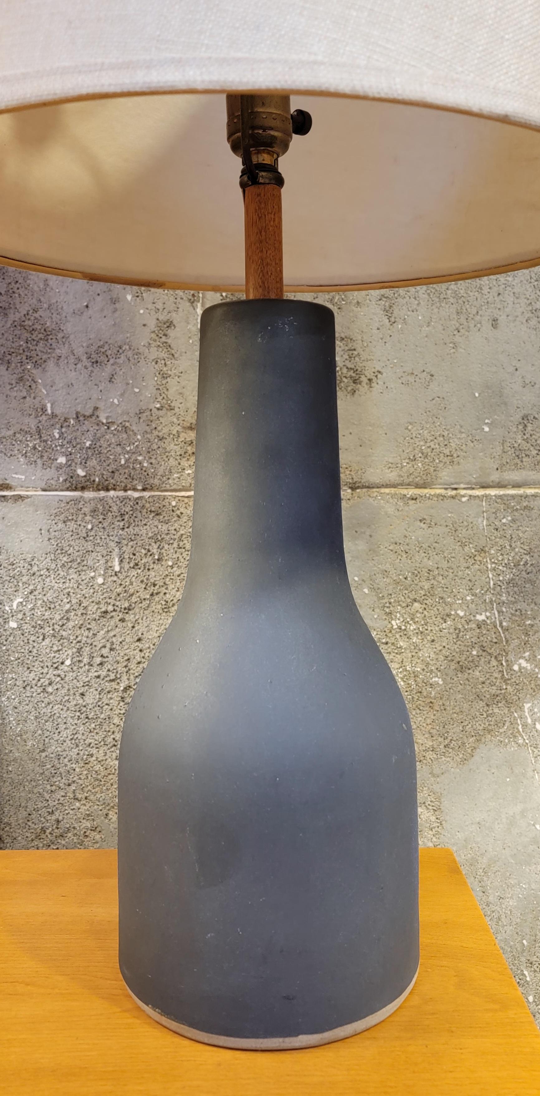 American Gordon & Jane Martz Ceramic Table Lamp Matt Gray Glaze For Sale