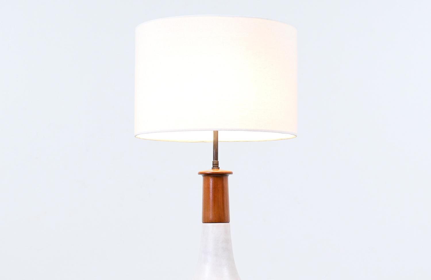 Mid-Century Modern Gordon & Jane Martz Glazed Ceramic Table Lamp for Marshall Studios For Sale